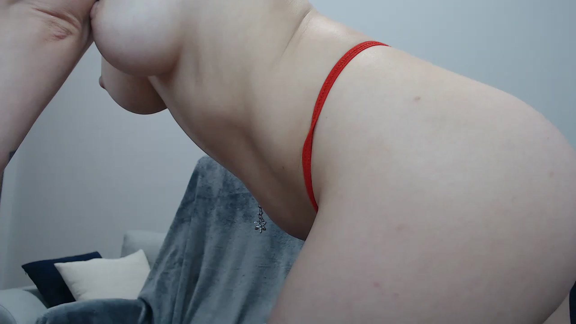 Gallery image thumbnail from KimKalash's myfreecams stream on, 11/29/2022, 14:59 image 15 of 20