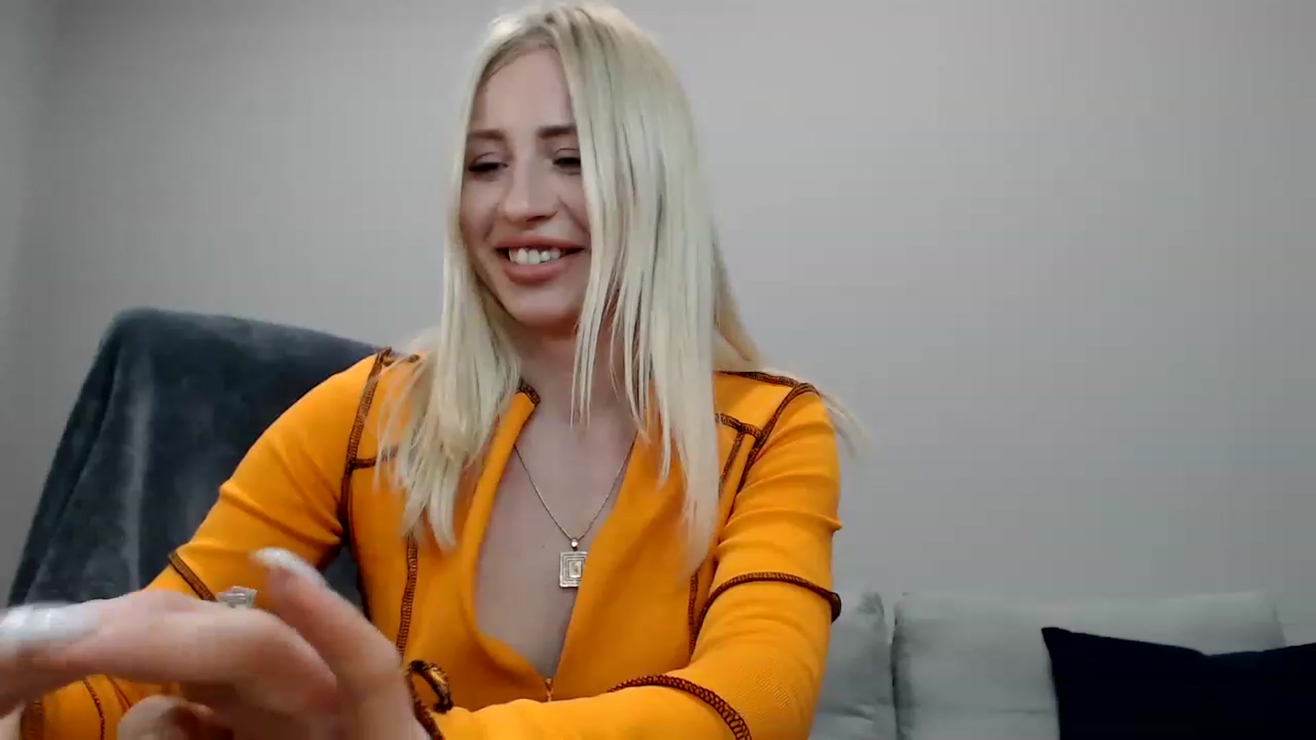 Gallery image thumbnail from KimKalash's myfreecams stream on, 01/04/2023, 13:33 image 8 of 20
