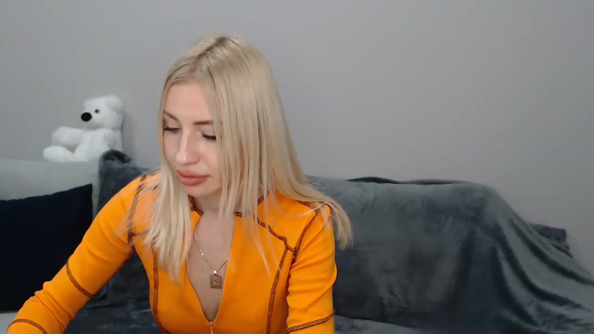 Gallery image thumbnail from KimKalash's myfreecams stream on, 01/04/2023, 16:58 image 14 of 20