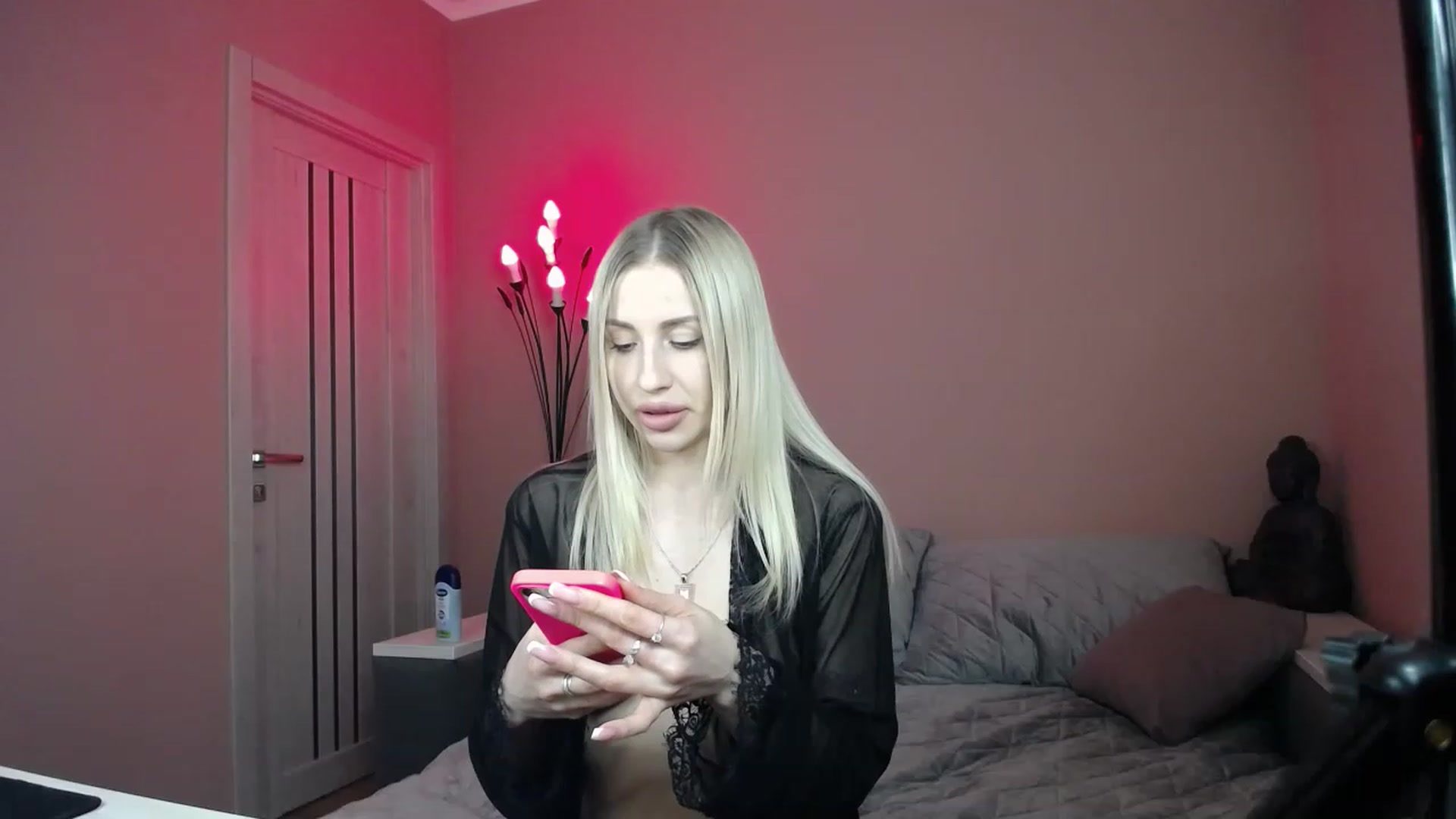 Gallery image thumbnail from KimKalash's myfreecams stream on, 03/26/2023, 13:39 image 1 of 20