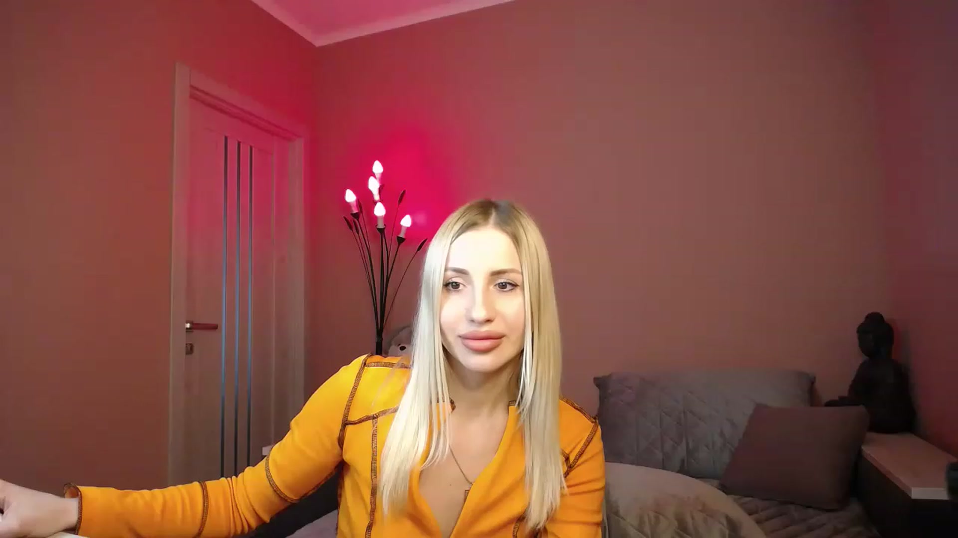 Gallery image thumbnail from KimKalash's myfreecams stream on, 04/12/2023, 12:34 image 4 of 20