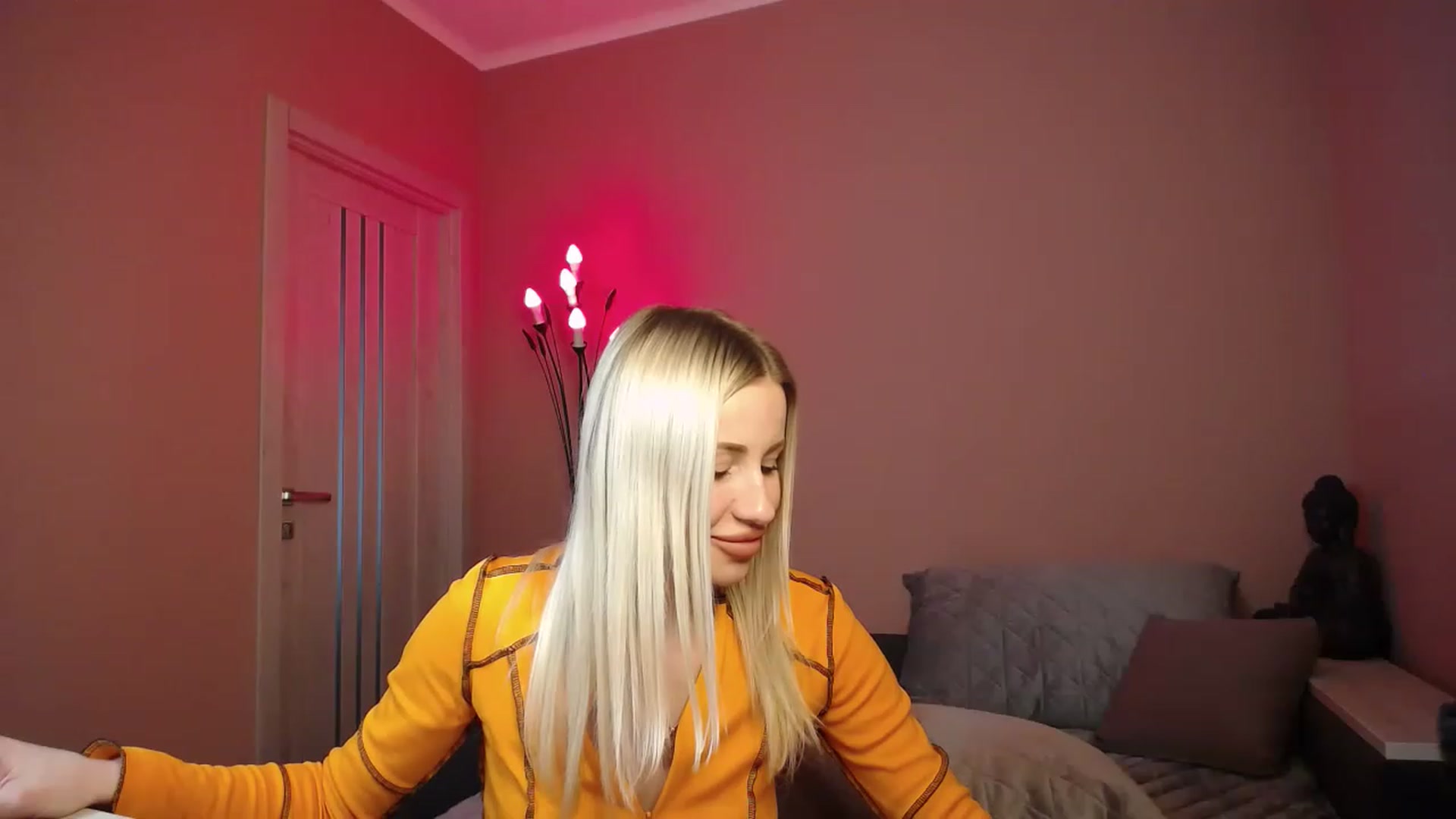 Gallery image thumbnail from KimKalash's myfreecams stream on, 04/12/2023, 12:34 image 3 of 20