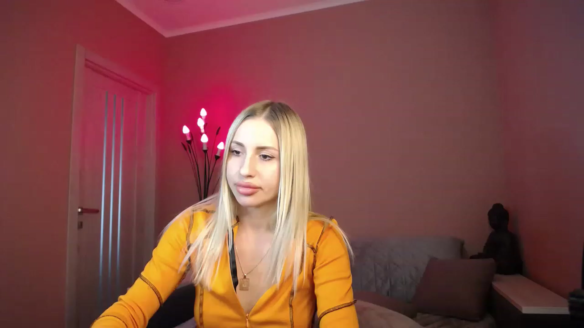 Gallery image thumbnail from KimKalash's myfreecams stream on, 04/12/2023, 13:00 image 20 of 20