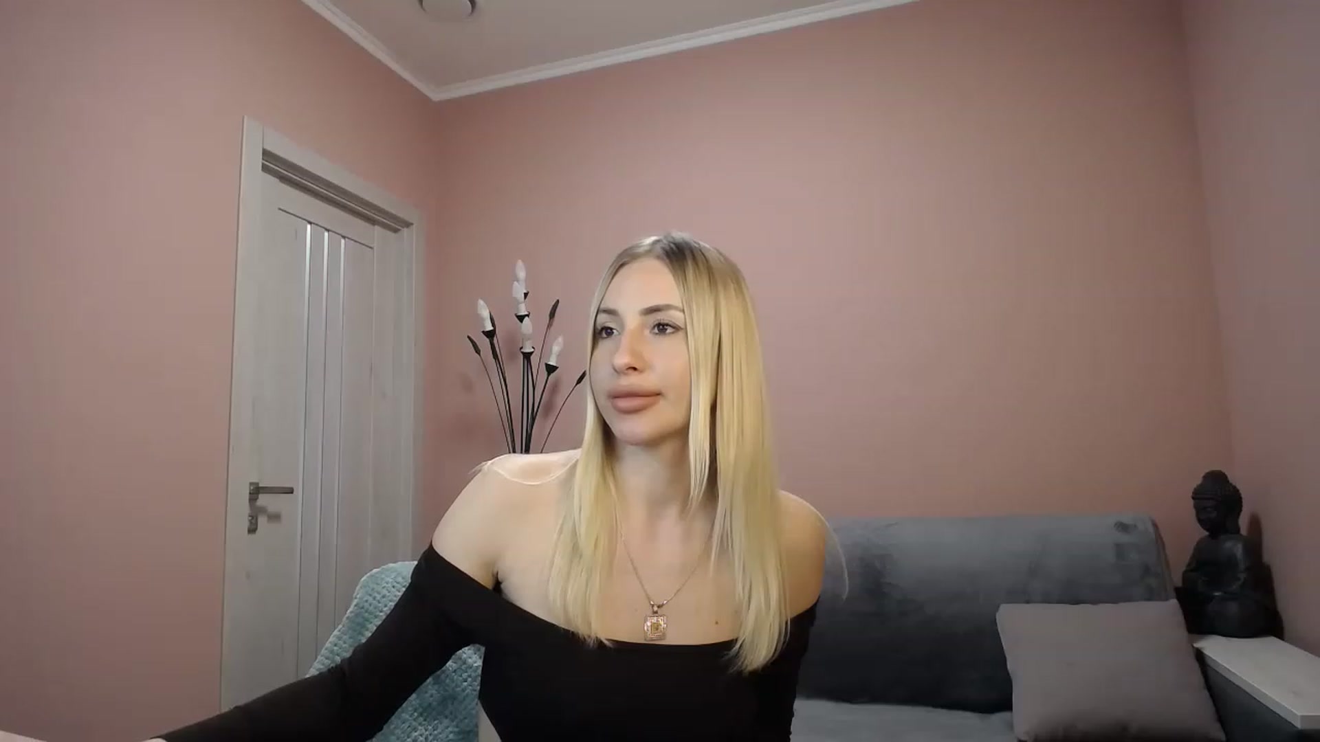 Gallery image thumbnail from KimKalash's myfreecams stream on, 04/21/2023, 09:59 image 17 of 20