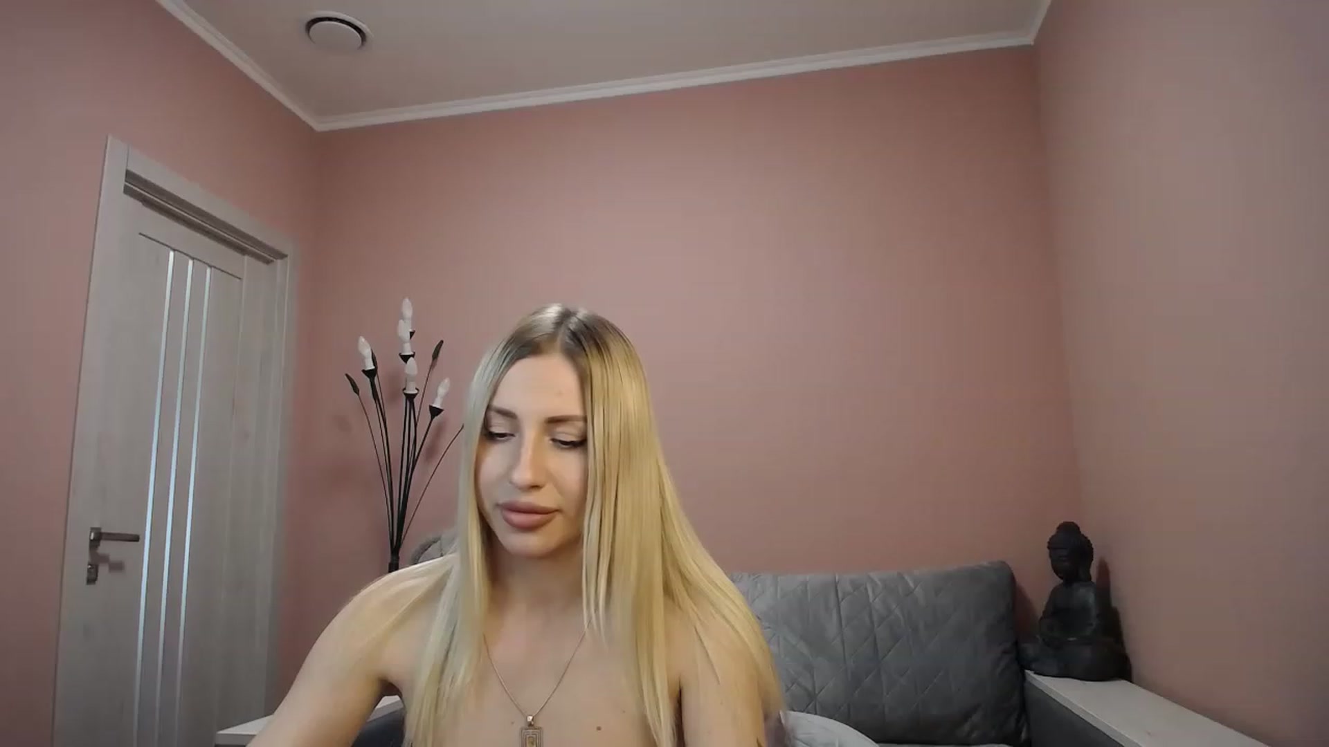 Gallery image thumbnail from KimKalash's myfreecams stream on, 04/23/2023, 11:41 image 20 of 20