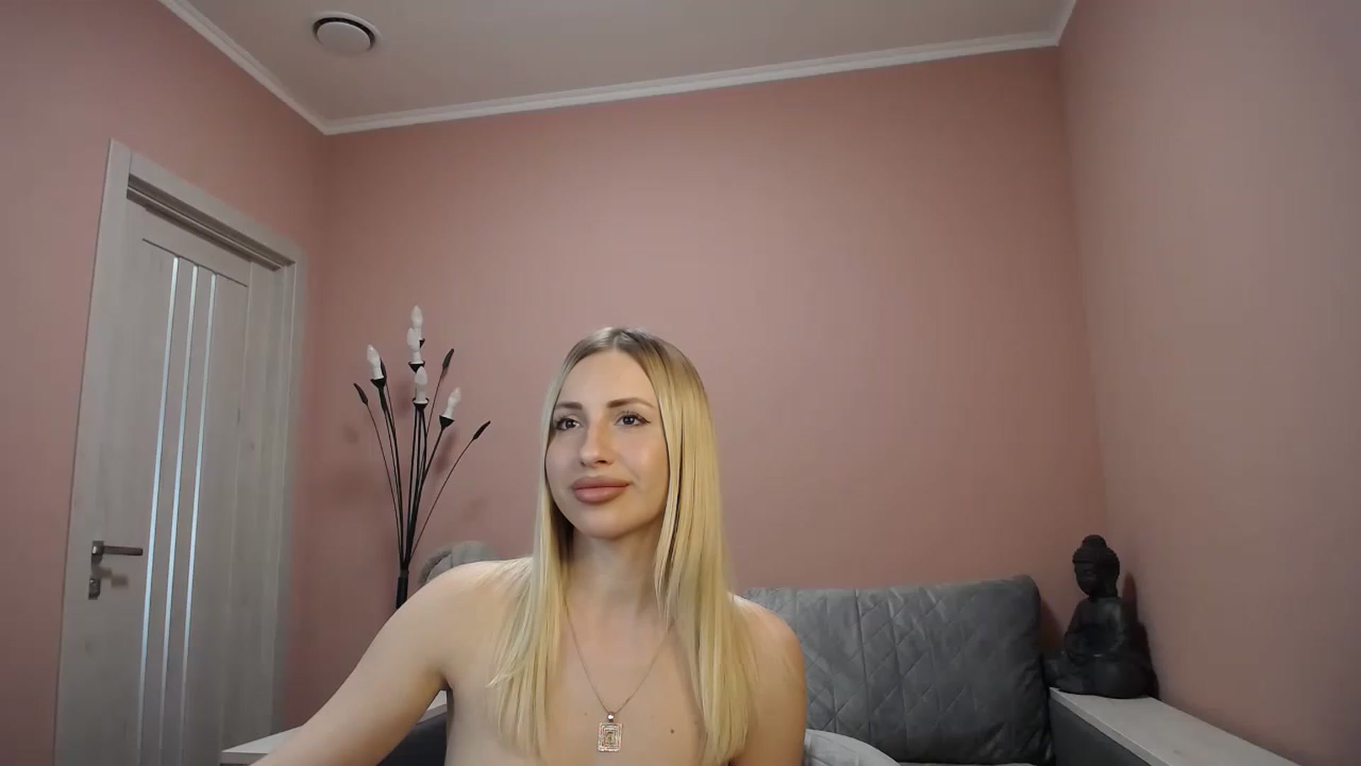 Gallery image thumbnail from KimKalash's myfreecams stream on, 04/23/2023, 11:41 image 17 of 20
