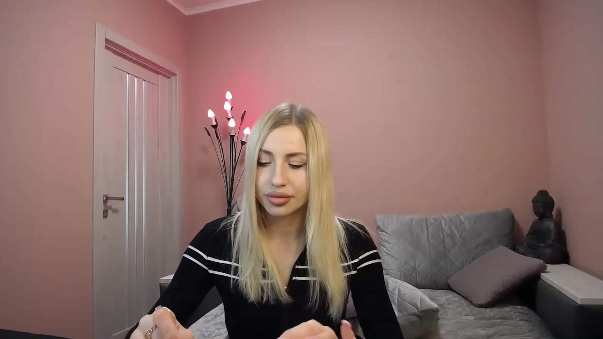 Gallery image thumbnail from KimKalash's myfreecams stream on, 04/24/2023, 12:03 image 1 of 20