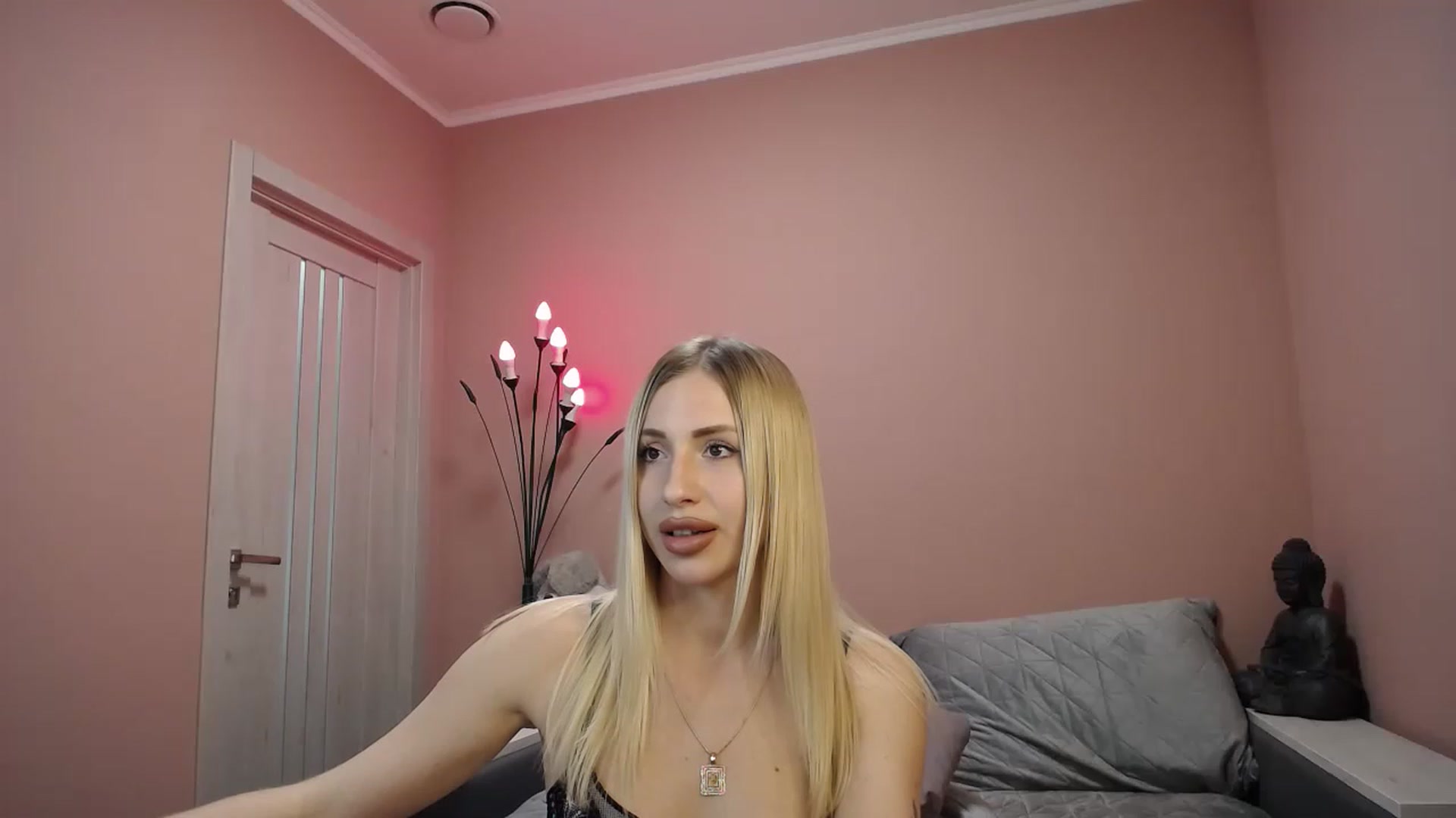 Gallery image thumbnail from KimKalash's myfreecams stream on, 05/09/2023, 11:41 image 7 of 20