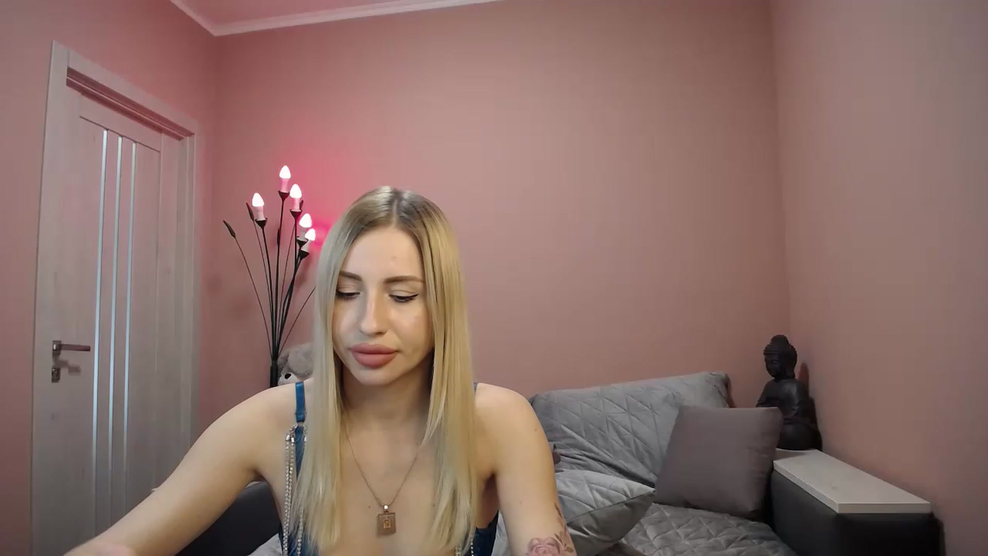 Gallery image thumbnail from KimKalash's myfreecams stream on, 05/10/2023, 10:16 image 15 of 20