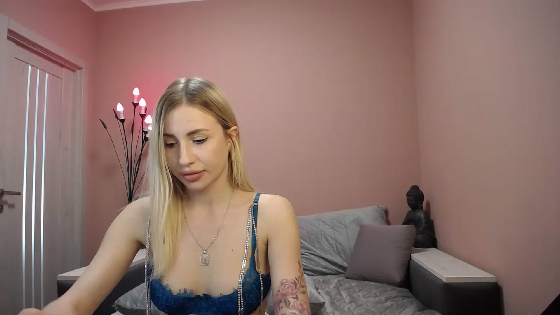 Gallery image thumbnail from KimKalash's myfreecams stream on, 05/10/2023, 10:16 image 6 of 20
