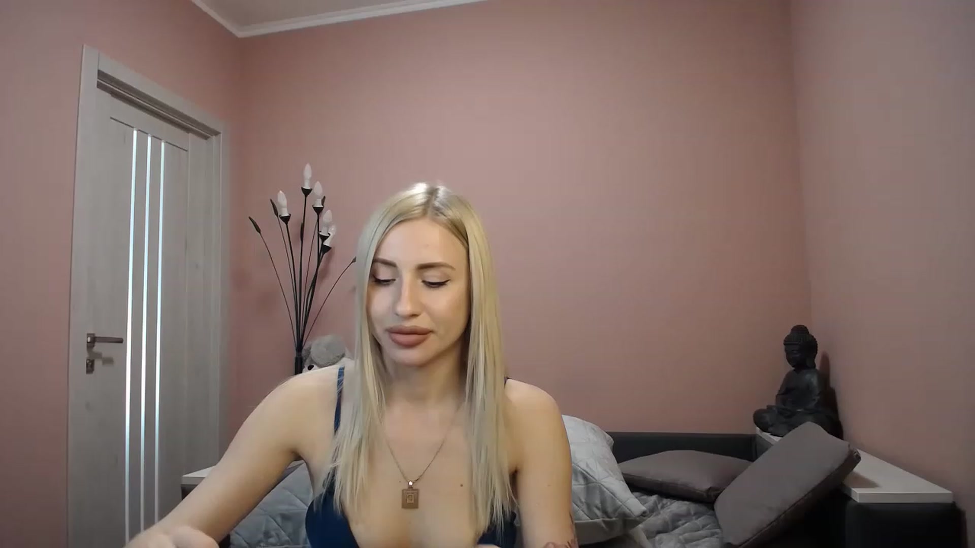 Gallery image thumbnail from KimKalash's myfreecams stream on, 05/14/2023, 11:45 image 4 of 20