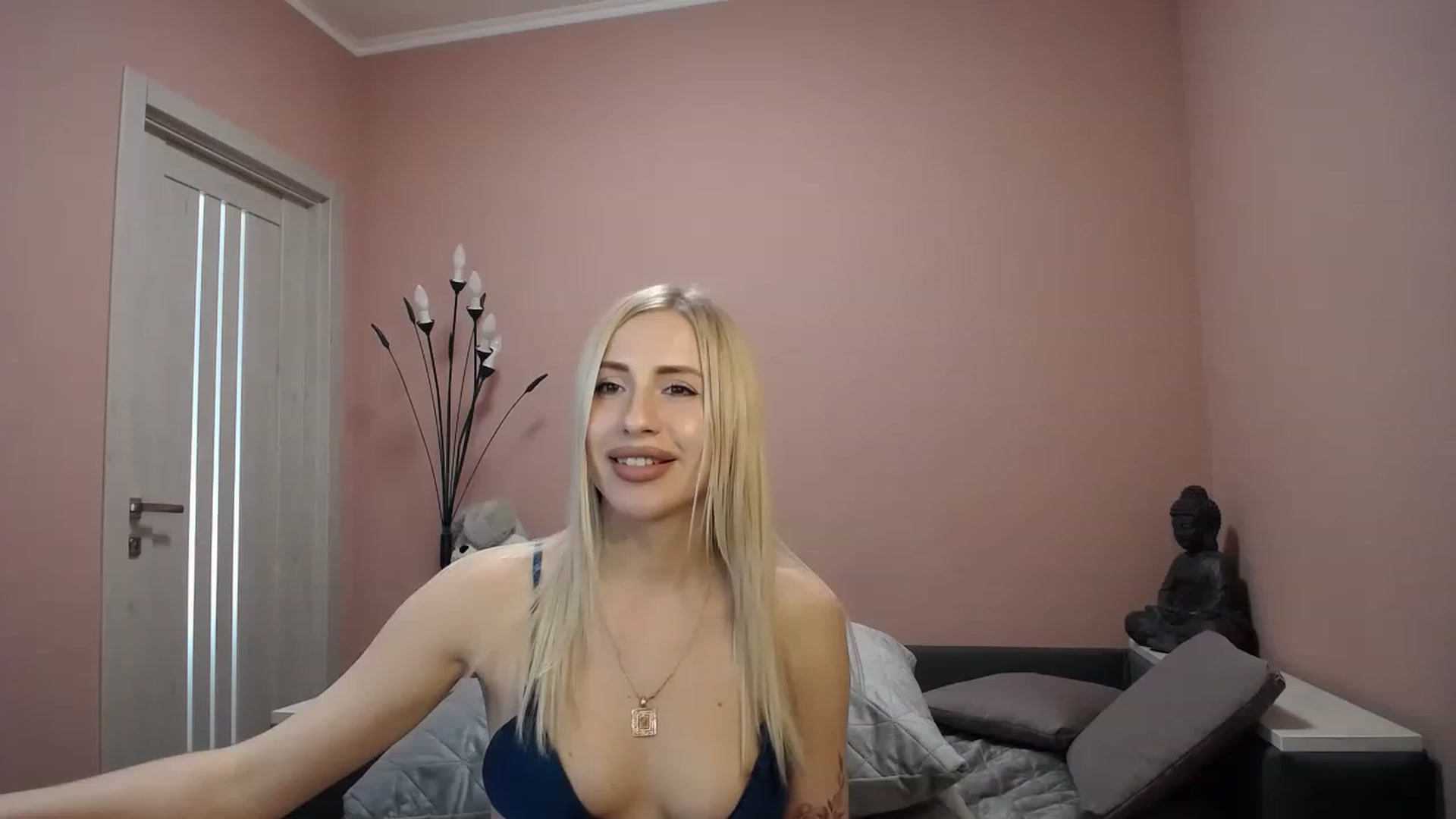 Gallery image thumbnail from KimKalash's myfreecams stream on, 05/14/2023, 11:45 image 2 of 20