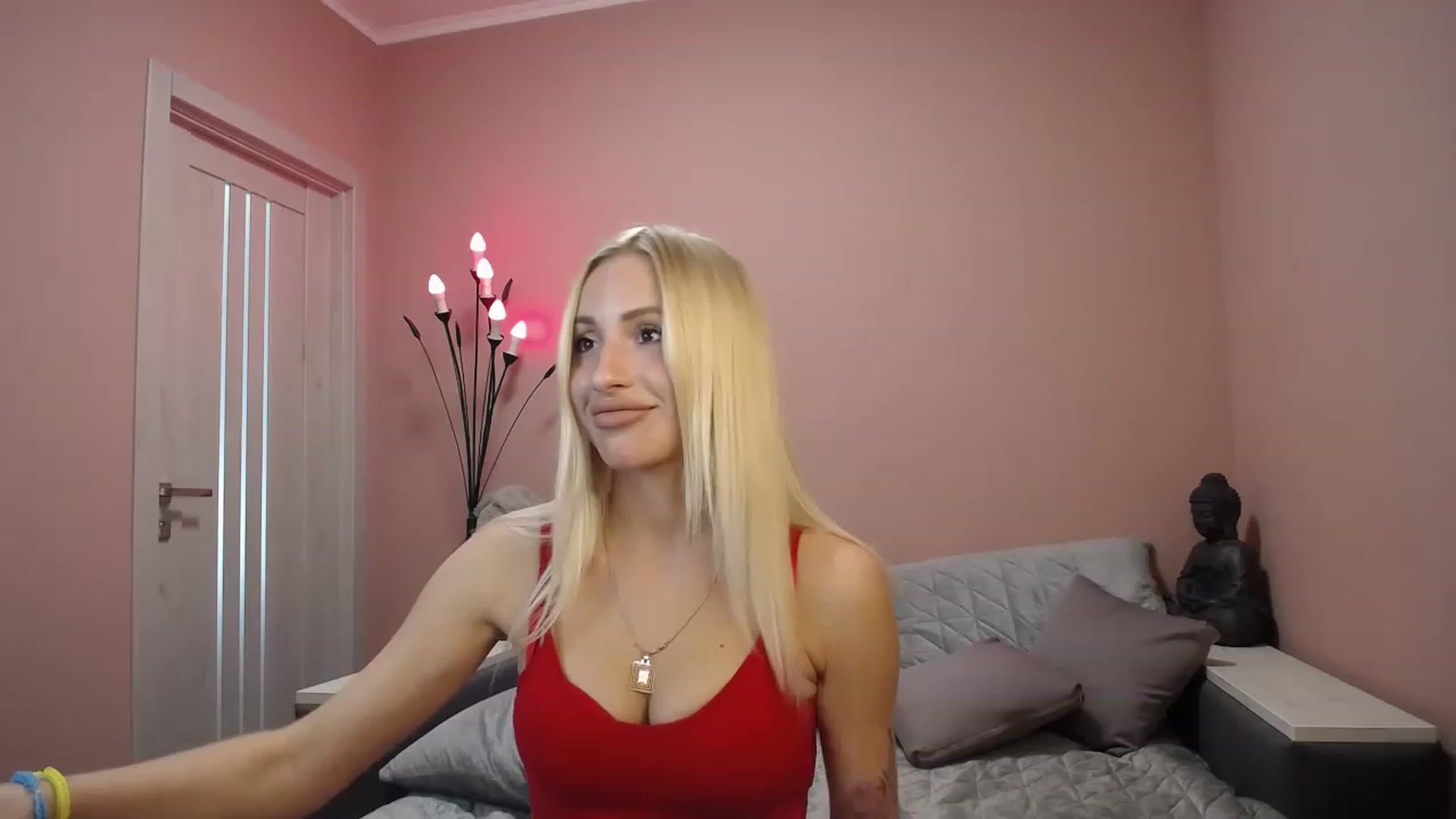 Gallery image thumbnail from KimKalash's myfreecams stream on, 06/04/2023, 08:50 image 8 of 20