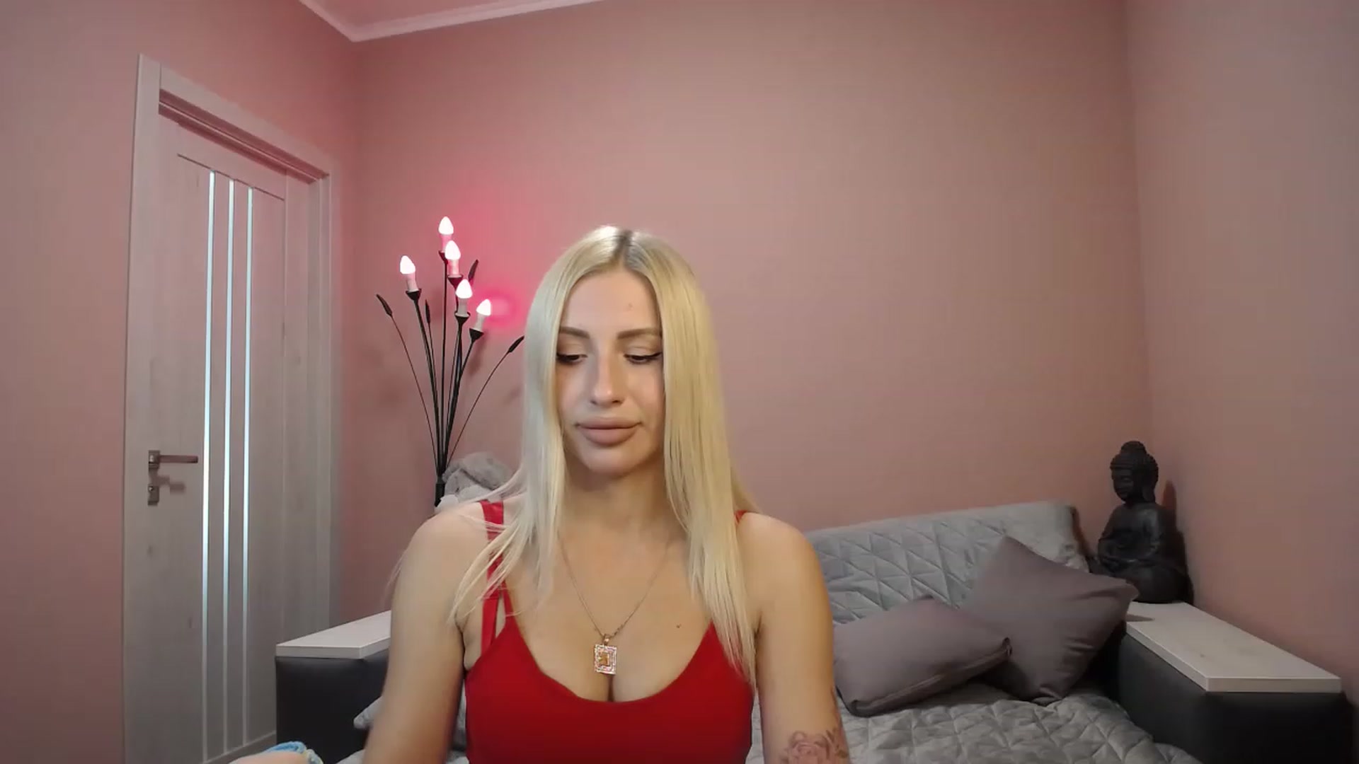 Gallery image thumbnail from KimKalash's myfreecams stream on, 06/04/2023, 08:50 image 18 of 20
