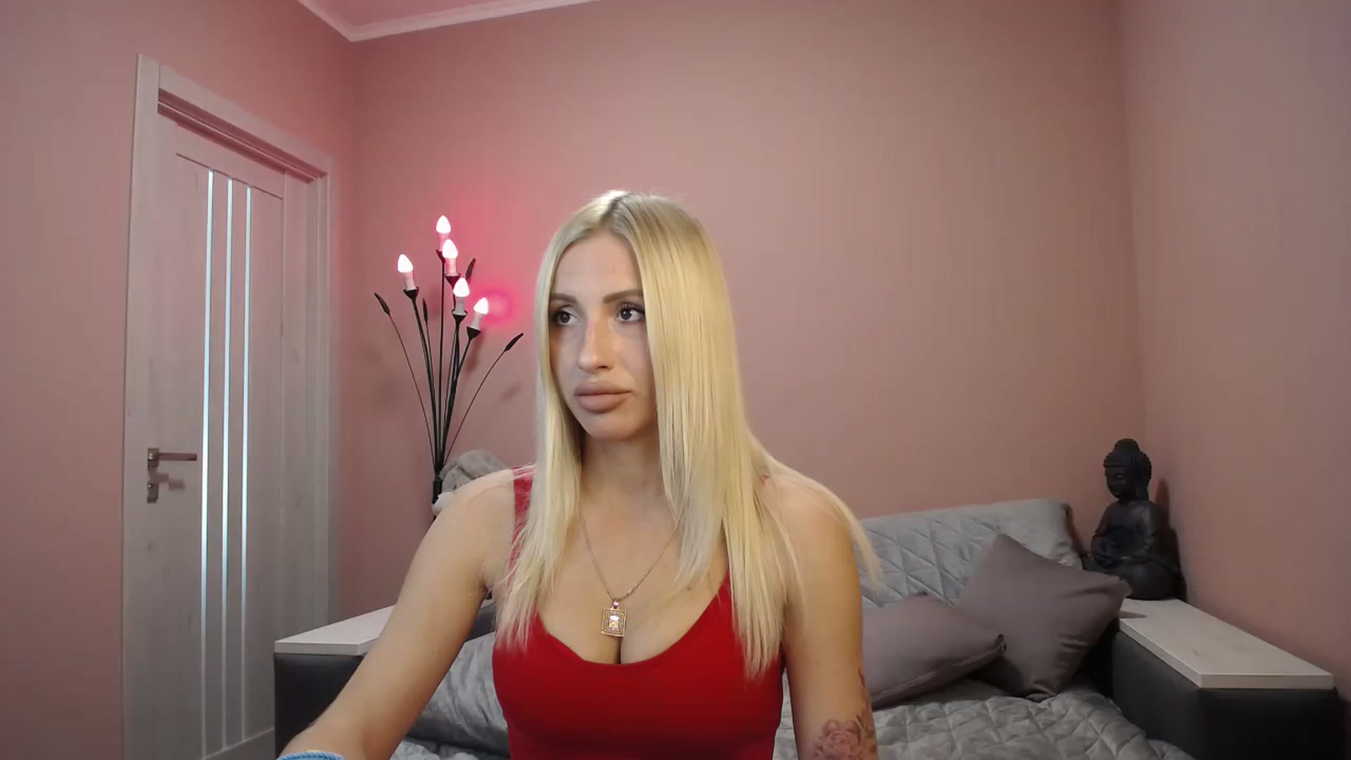 Gallery image thumbnail from KimKalash's myfreecams stream on, 06/04/2023, 08:50 image 14 of 20