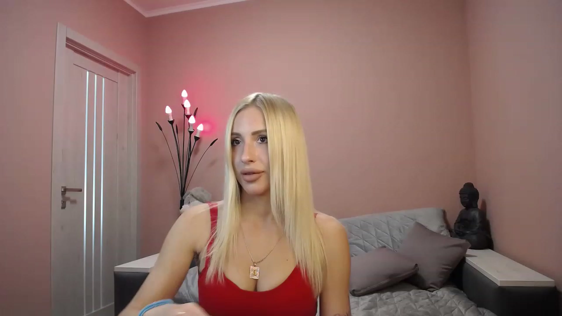 Gallery image thumbnail from KimKalash's myfreecams stream on, 06/04/2023, 08:50 image 15 of 20