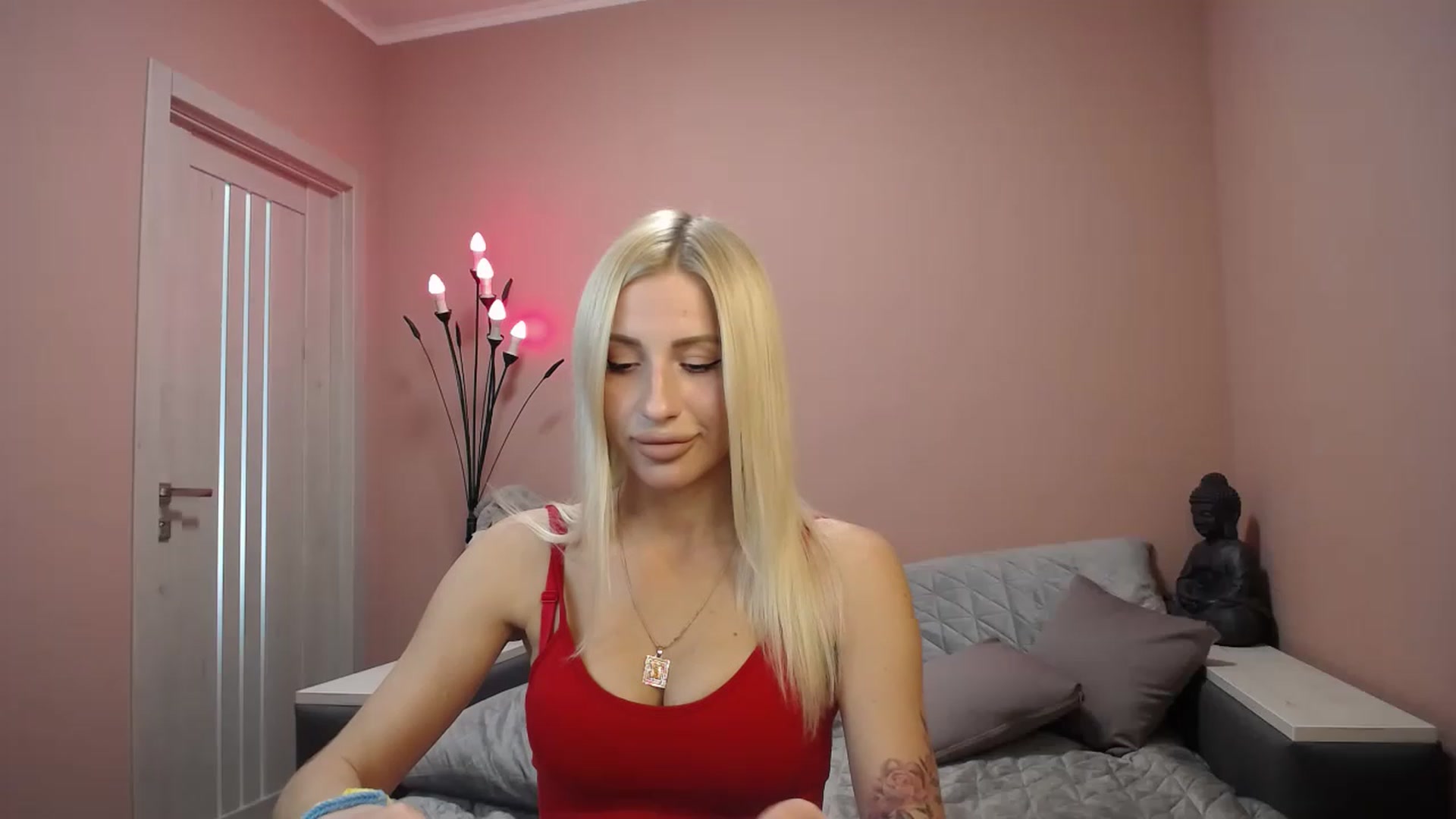 Gallery image thumbnail from KimKalash's myfreecams stream on, 06/04/2023, 08:50 image 5 of 20