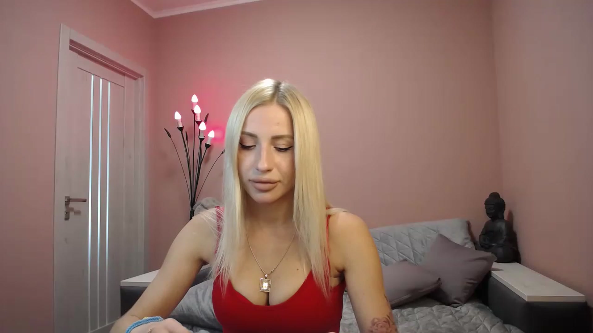 Gallery image thumbnail from KimKalash's myfreecams stream on, 06/04/2023, 08:50 image 13 of 20