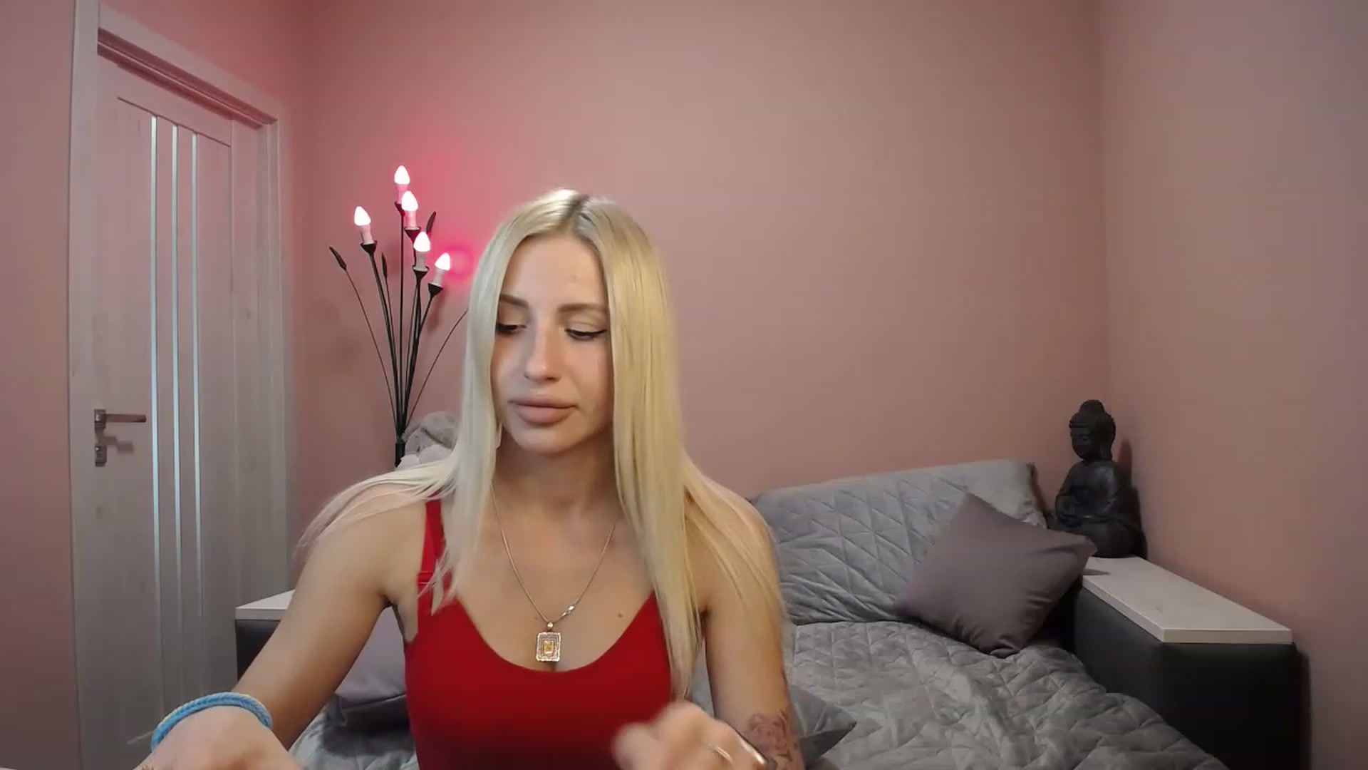 Gallery image thumbnail from KimKalash's myfreecams stream on, 06/04/2023, 11:55 image 2 of 20