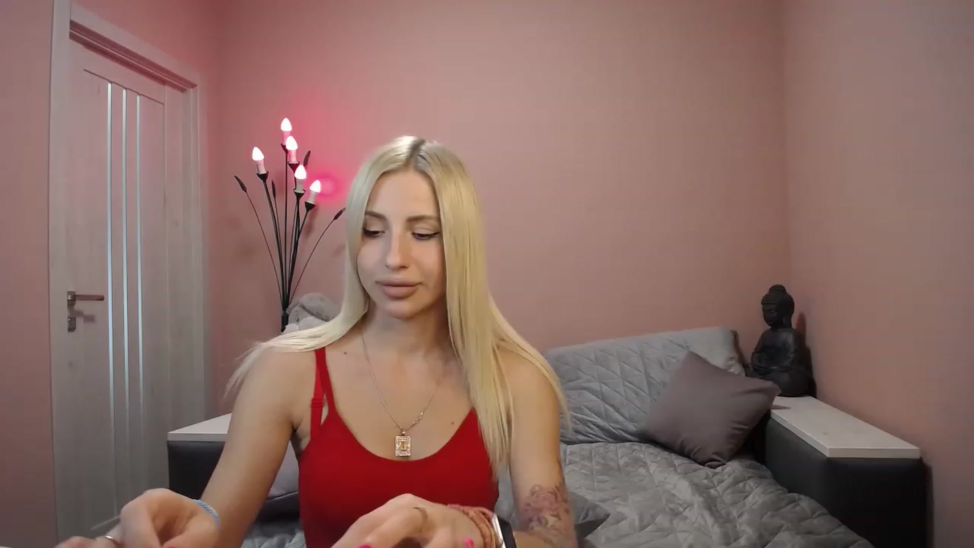 Gallery image thumbnail from KimKalash's myfreecams stream on, 06/04/2023, 11:55 image 1 of 20