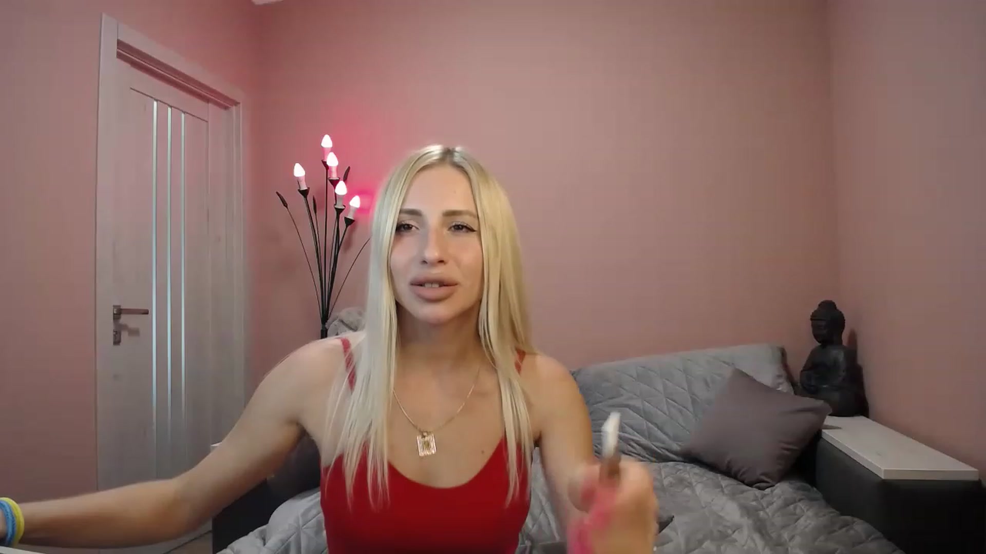 Gallery image thumbnail from KimKalash's myfreecams stream on, 06/04/2023, 11:55 image 18 of 20