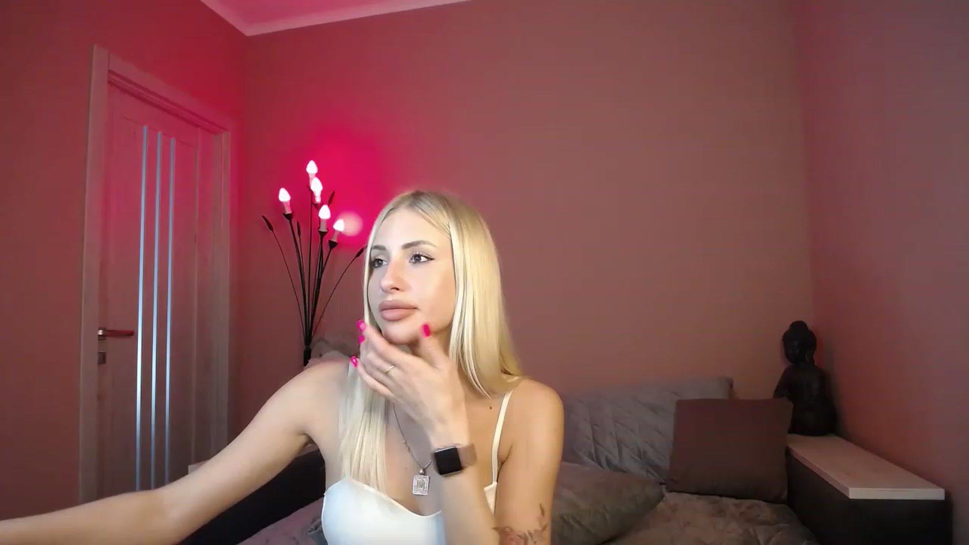 Gallery image thumbnail from KimKalash's myfreecams stream on, 06/14/2023, 10:59 image 5 of 20