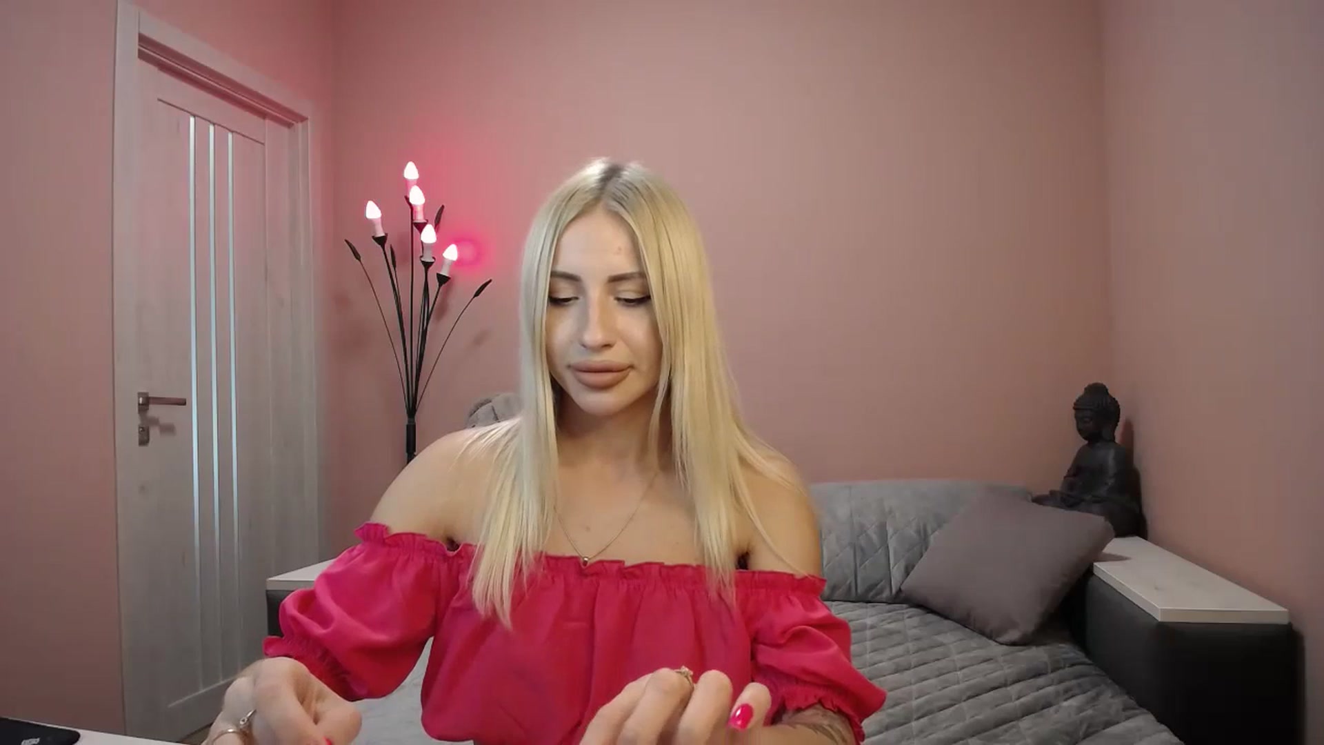 Gallery image thumbnail from KimKalash's myfreecams stream on, 06/18/2023, 09:26 image 7 of 20