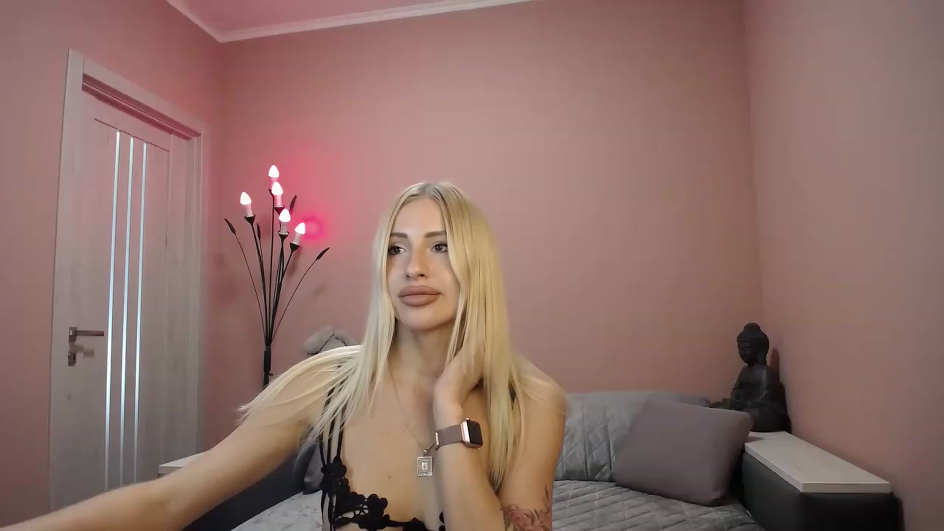 Gallery image thumbnail from KimKalash's myfreecams stream on, 06/23/2023, 10:12 image 13 of 20