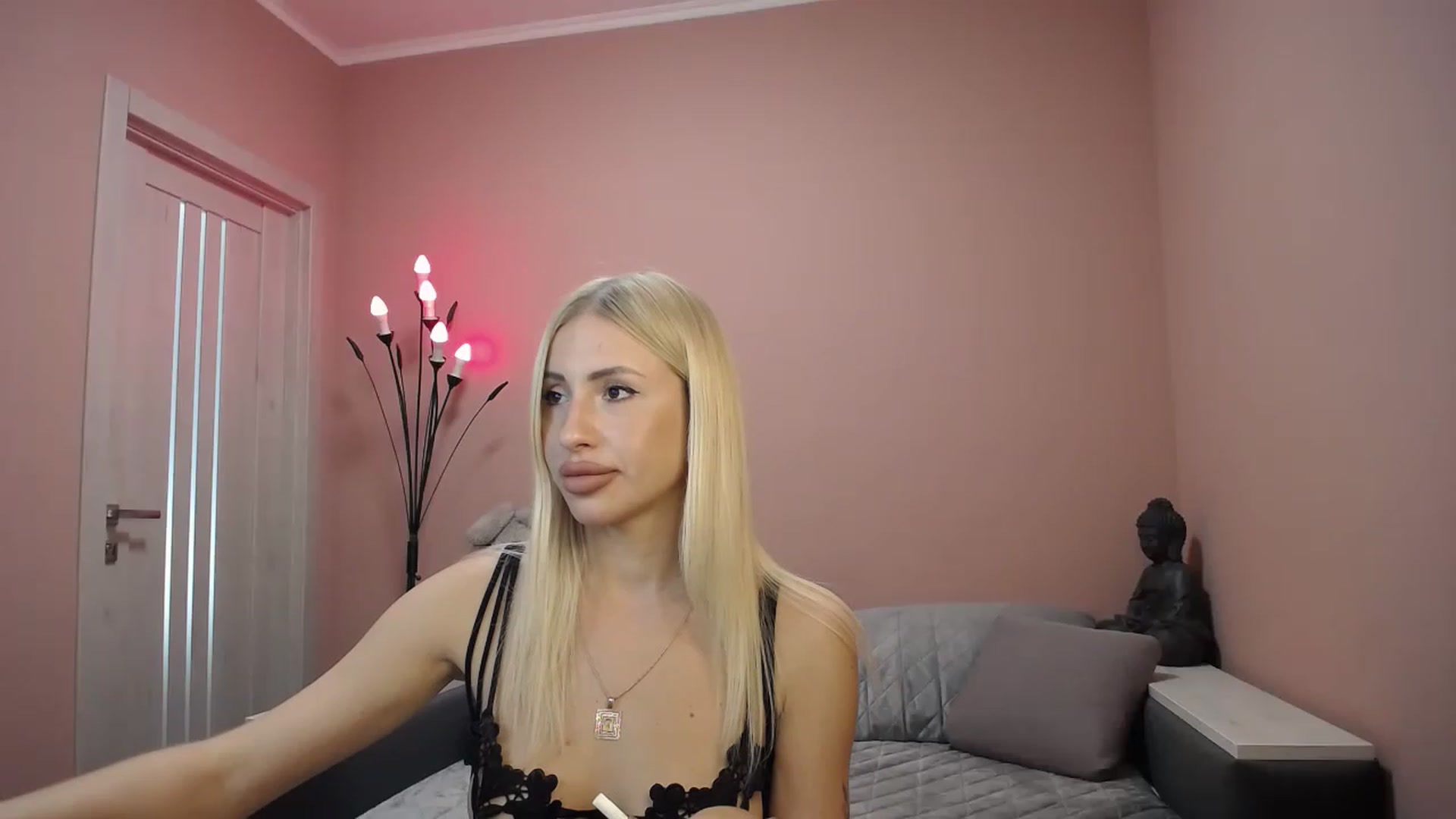 Gallery image thumbnail from KimKalash's myfreecams stream on, 06/23/2023, 10:12 image 12 of 20