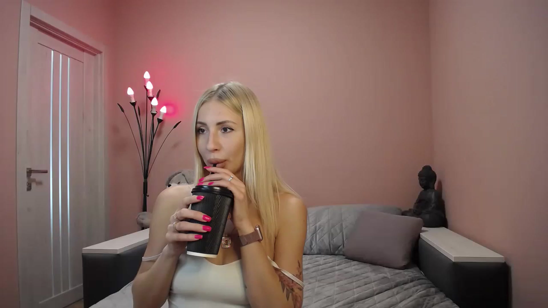 Gallery image thumbnail from KimKalash's myfreecams stream on, 06/24/2023, 08:56 image 8 of 20
