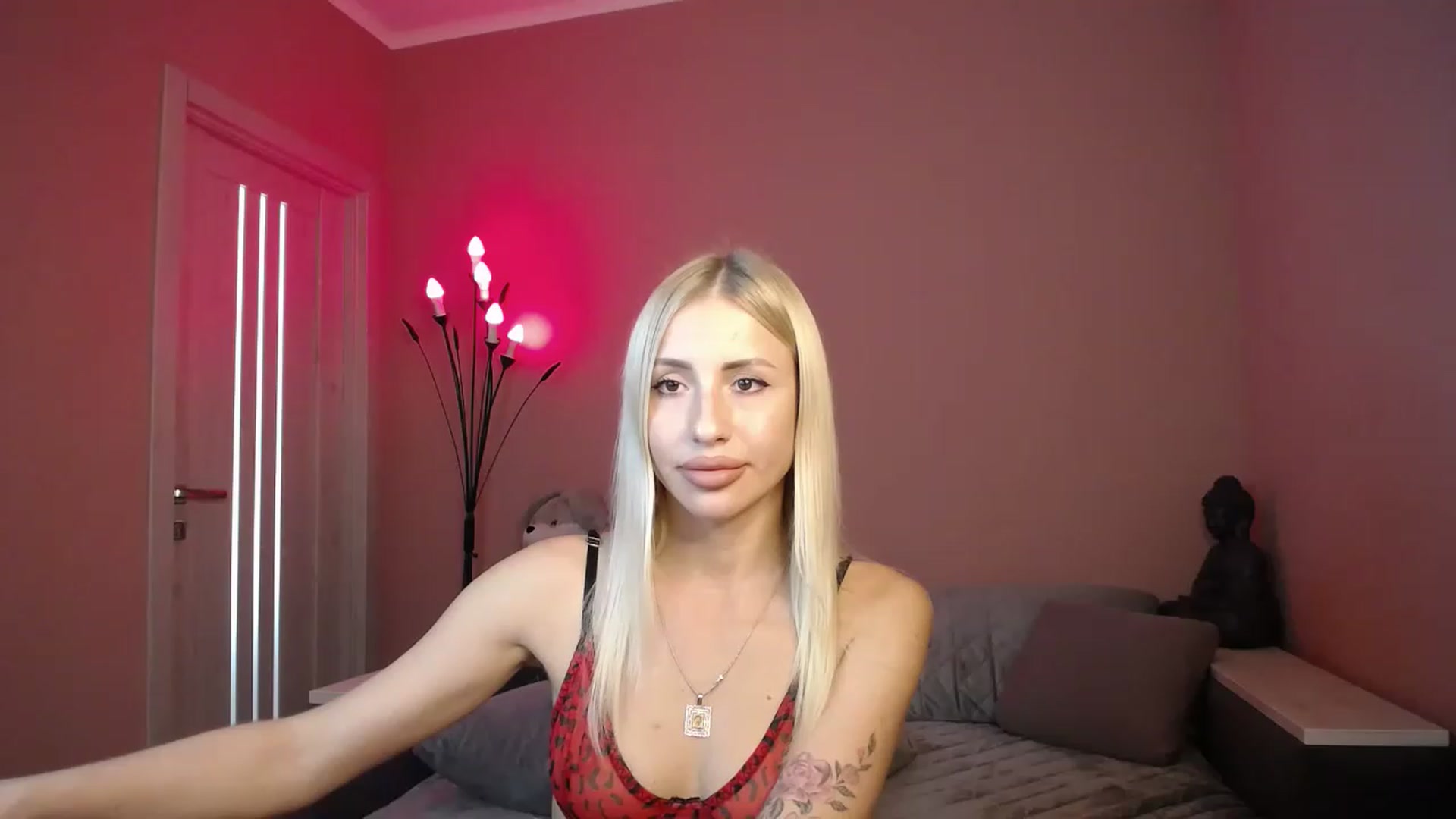Gallery image thumbnail from KimKalash's myfreecams stream on, 06/24/2023, 11:25 image 10 of 20