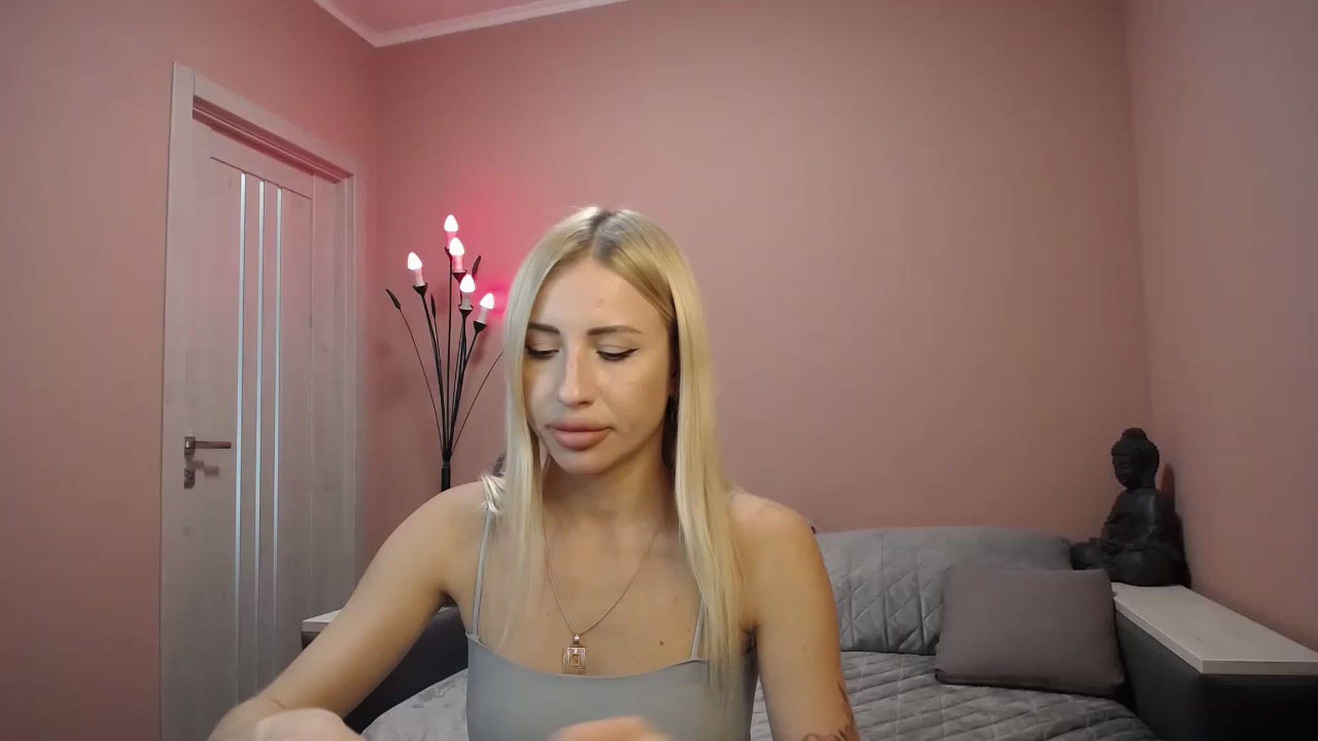 Gallery image thumbnail from KimKalash's myfreecams stream on, 06/25/2023, 09:05 image 2 of 20