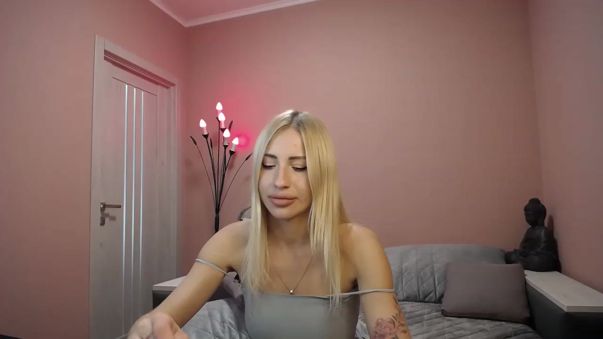 Gallery image thumbnail from KimKalash's myfreecams stream on, 06/25/2023, 09:05 image 10 of 20