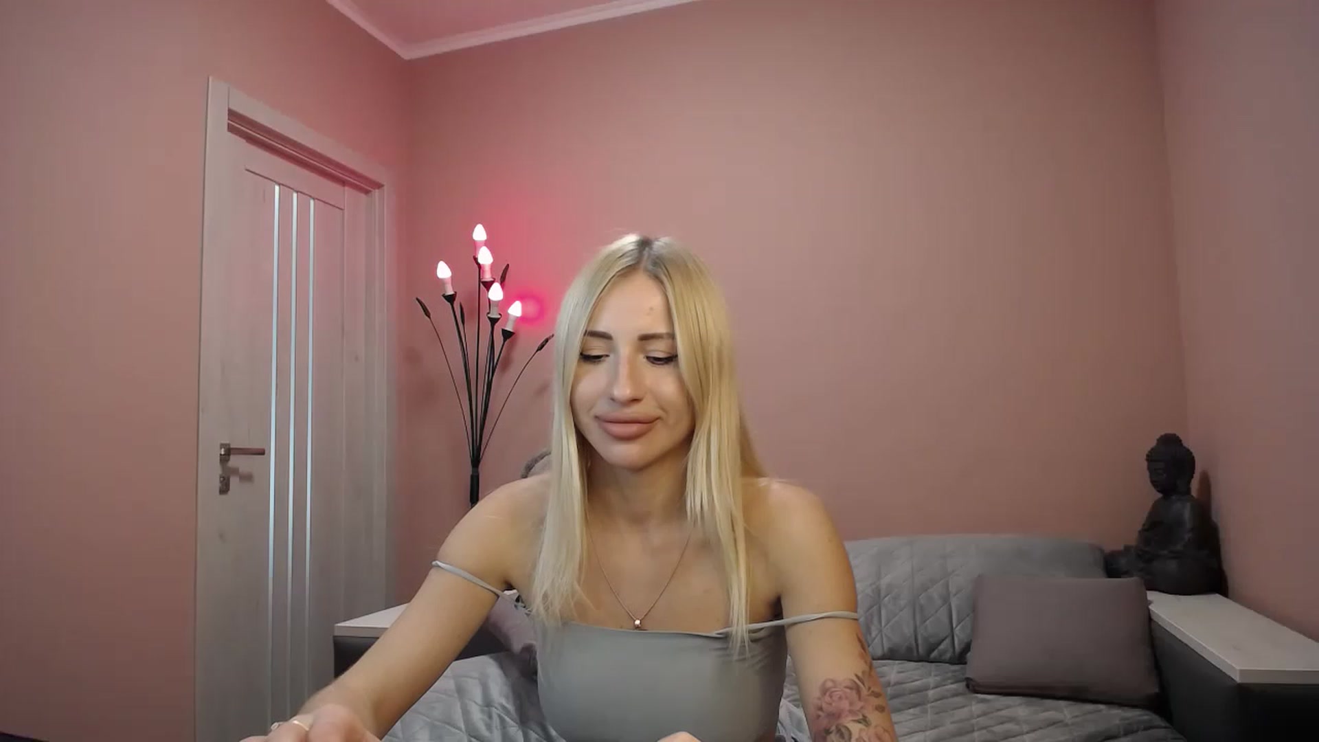 Gallery image thumbnail from KimKalash's myfreecams stream on, 06/25/2023, 09:05 image 9 of 20