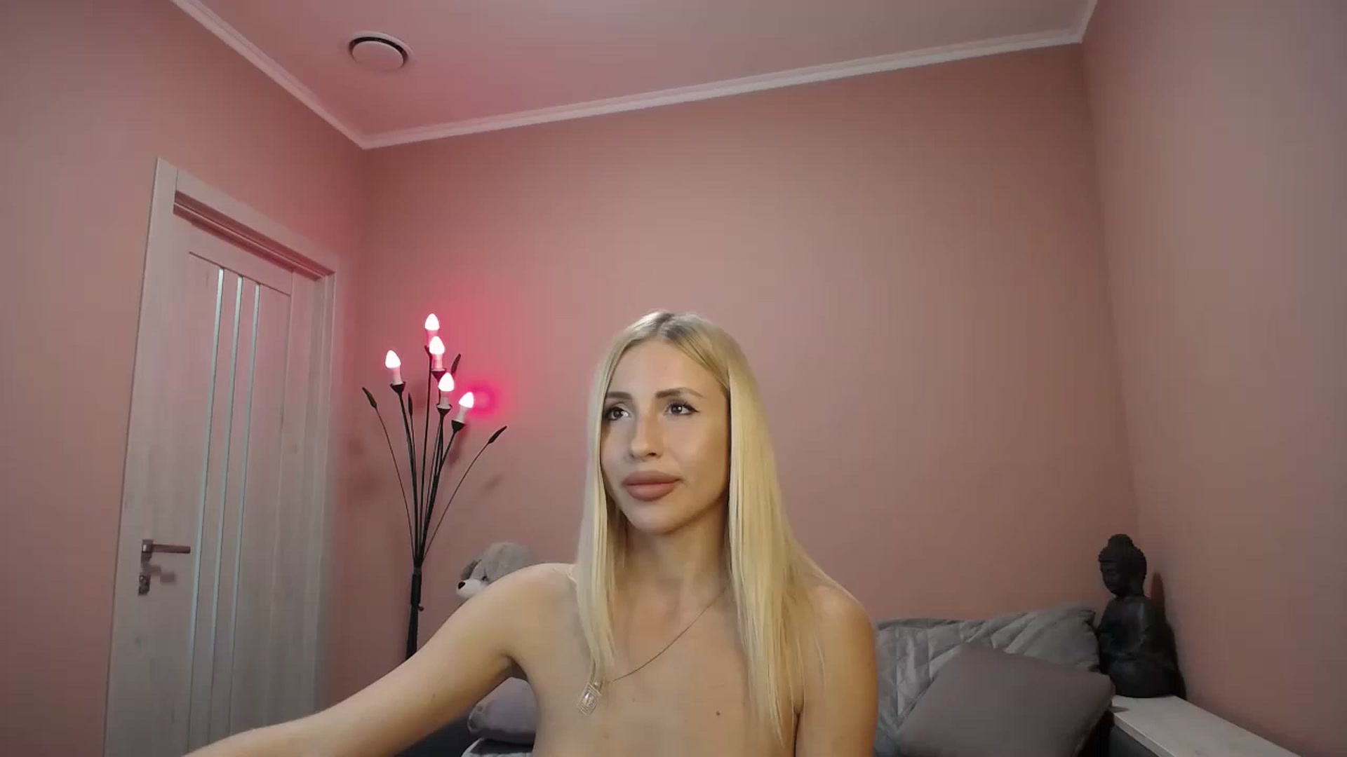 Gallery image thumbnail from KimKalash's myfreecams stream on, 06/28/2023, 13:08 image 1 of 20