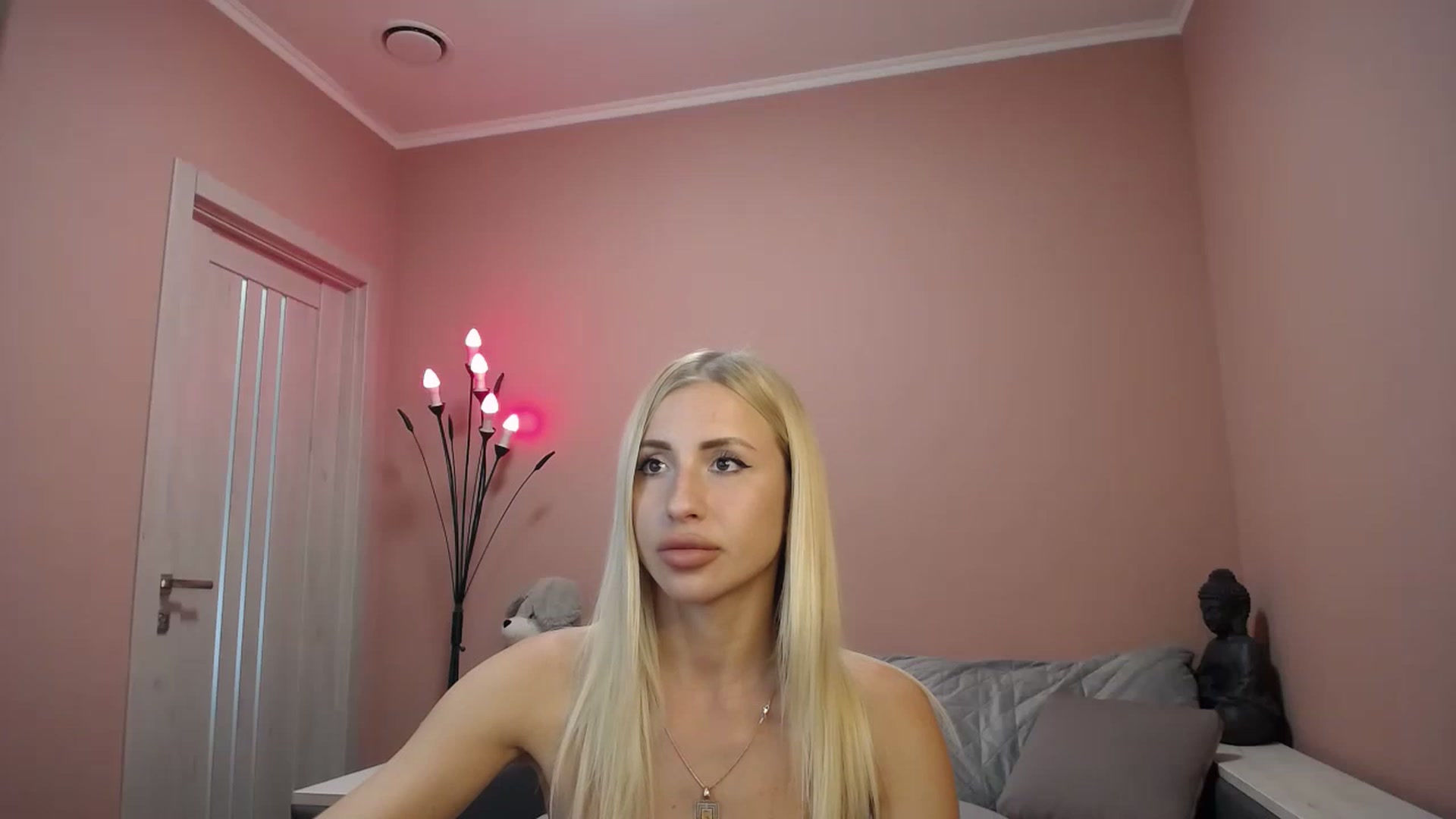 Gallery image thumbnail from KimKalash's myfreecams stream on, 06/30/2023, 12:33 image 6 of 20