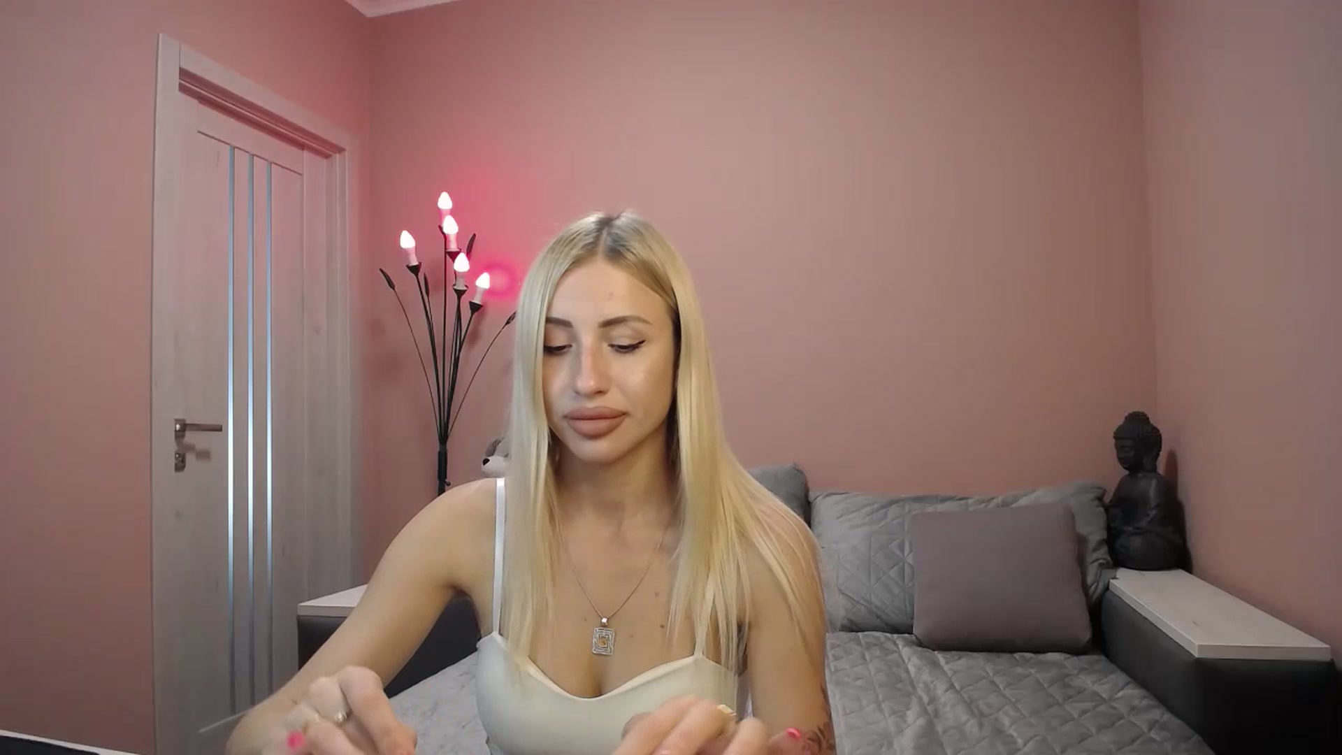 Gallery image thumbnail from KimKalash's myfreecams stream on, 07/02/2023, 08:49 image 17 of 20