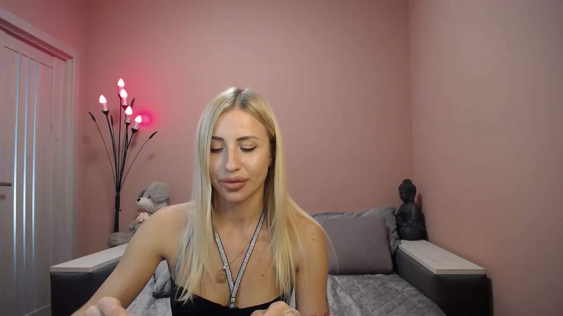 Gallery image thumbnail from KimKalash's myfreecams stream on, 07/02/2023, 12:21 image 8 of 20