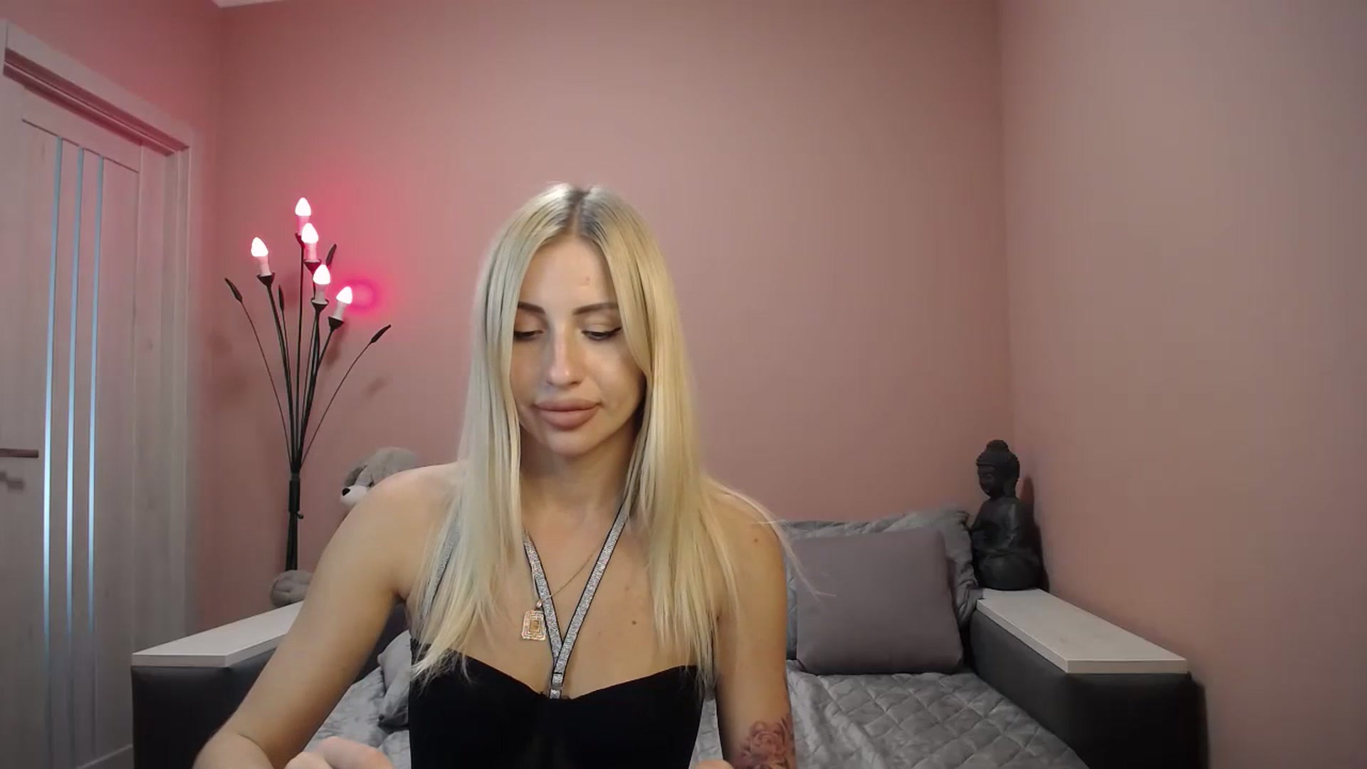 Gallery image thumbnail from KimKalash's myfreecams stream on, 07/02/2023, 12:21 image 5 of 20