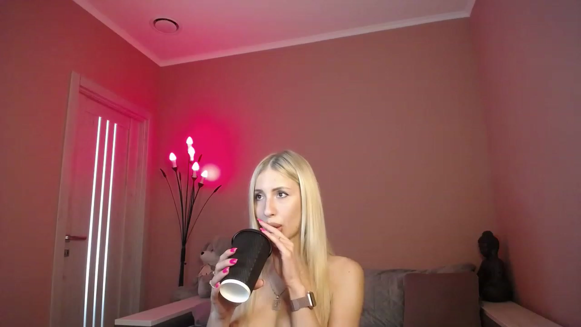 Gallery image thumbnail from KimKalash's myfreecams stream on, 07/04/2023, 10:45 image 5 of 20