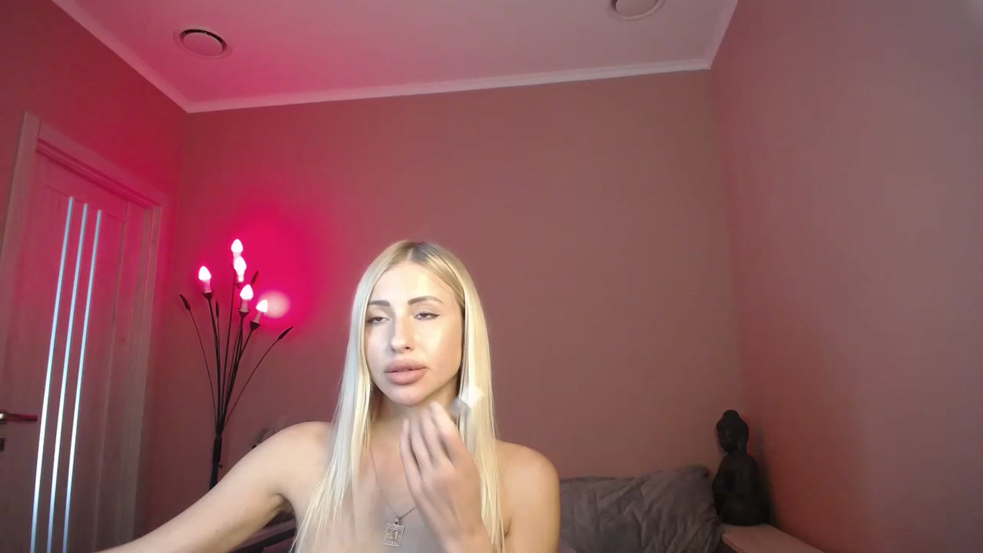 Gallery image thumbnail from KimKalash's myfreecams stream on, 07/07/2023, 10:34 image 19 of 20