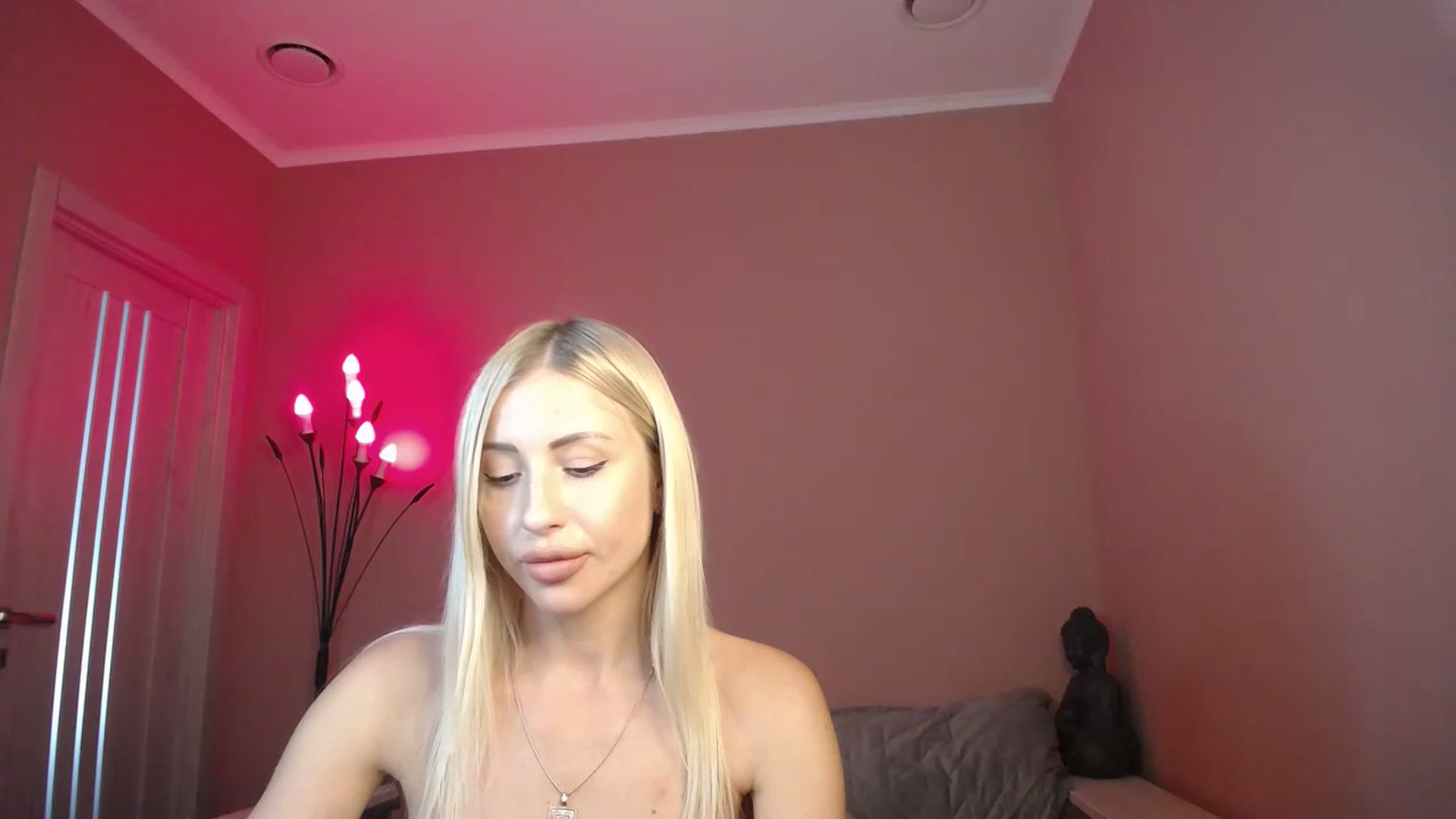 Gallery image thumbnail from KimKalash's myfreecams stream on, 07/07/2023, 10:34 image 16 of 20