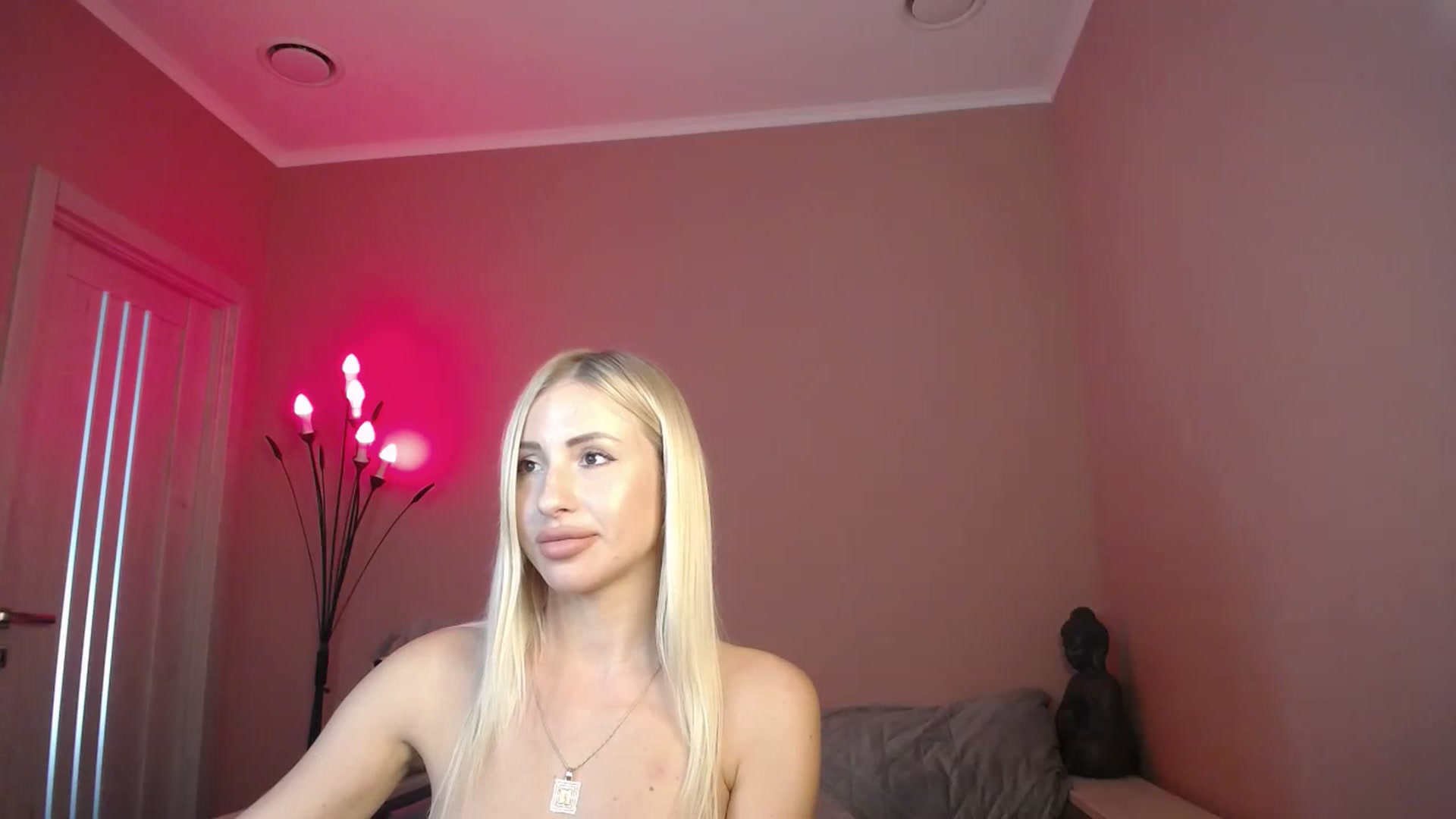 Gallery image thumbnail from KimKalash's myfreecams stream on, 07/07/2023, 10:34 image 17 of 20