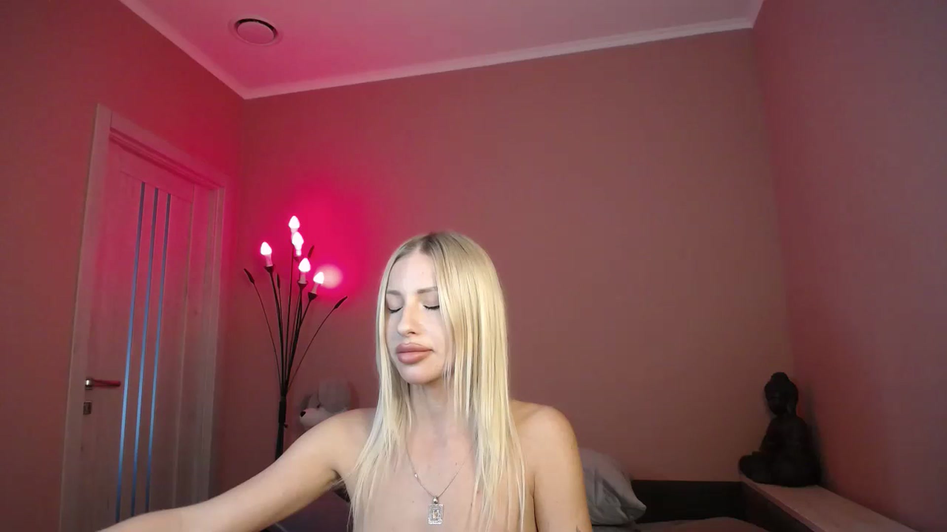 Gallery image thumbnail from KimKalash's myfreecams stream on, 07/09/2023, 12:11 image 6 of 20