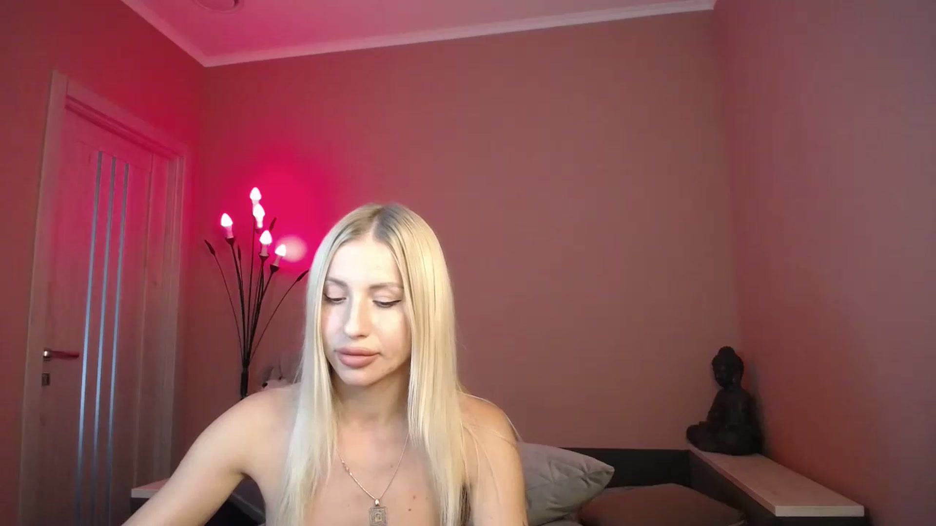 Gallery image thumbnail from KimKalash's myfreecams stream on, 07/09/2023, 13:41 image 17 of 20