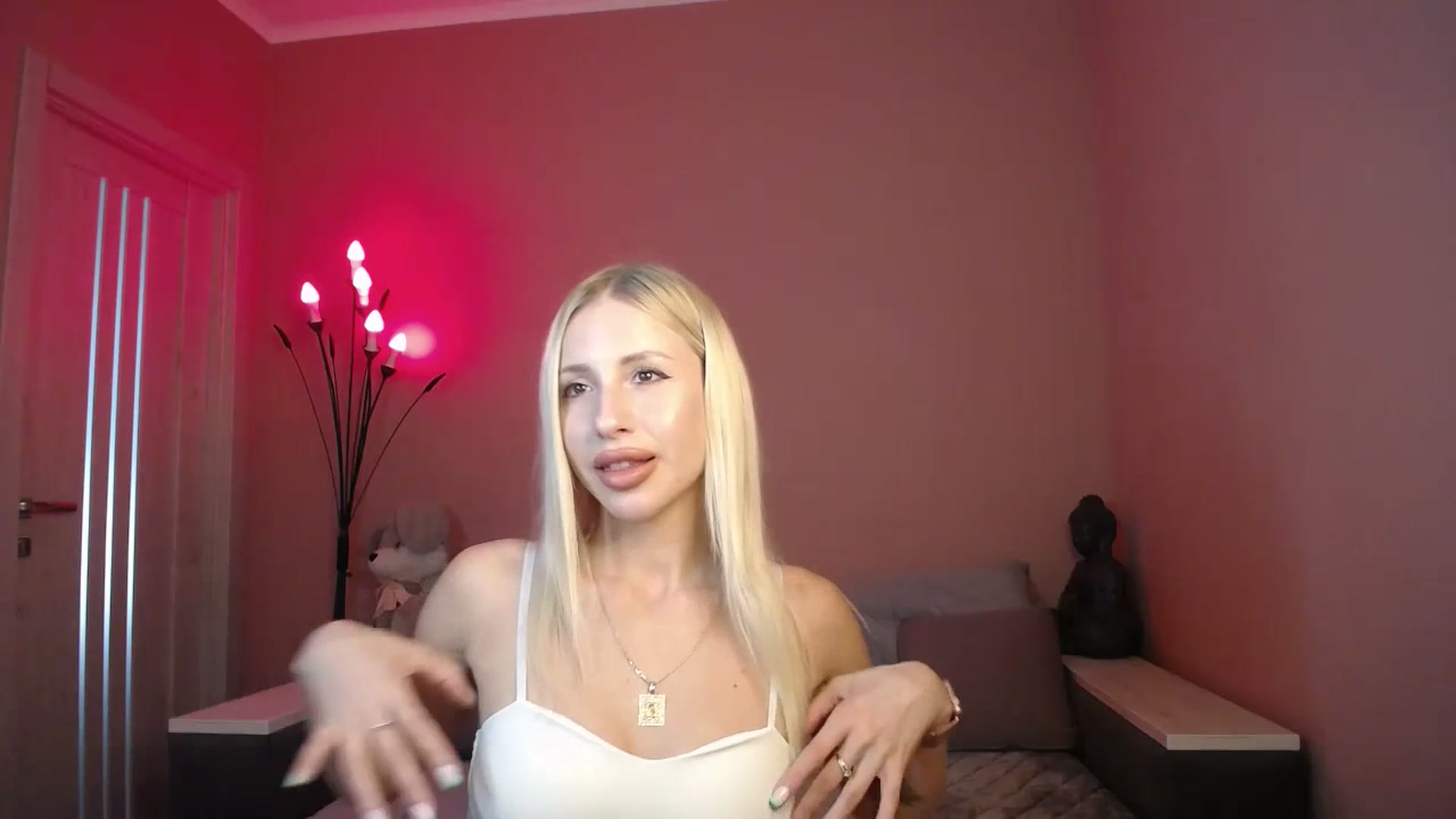 Gallery image thumbnail from KimKalash's myfreecams stream on, 07/10/2023, 08:54 image 14 of 20