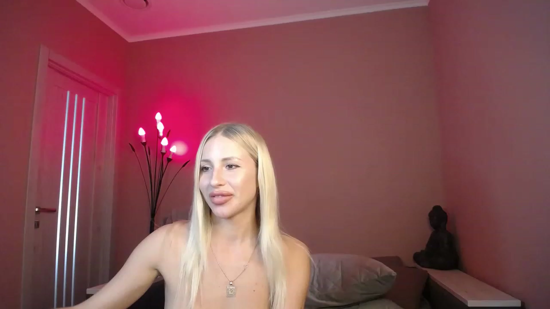 Gallery image thumbnail from KimKalash's myfreecams stream on, 07/10/2023, 11:08 image 11 of 20