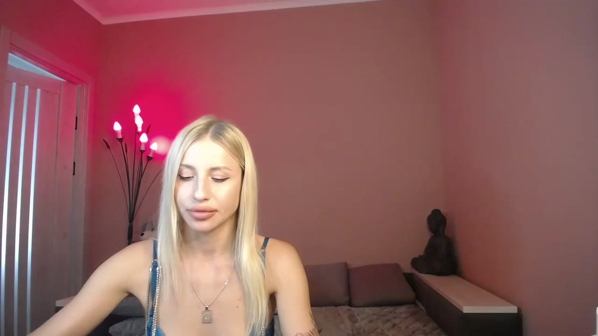 Gallery image thumbnail from KimKalash's myfreecams stream on, 07/10/2023, 12:07 image 20 of 20