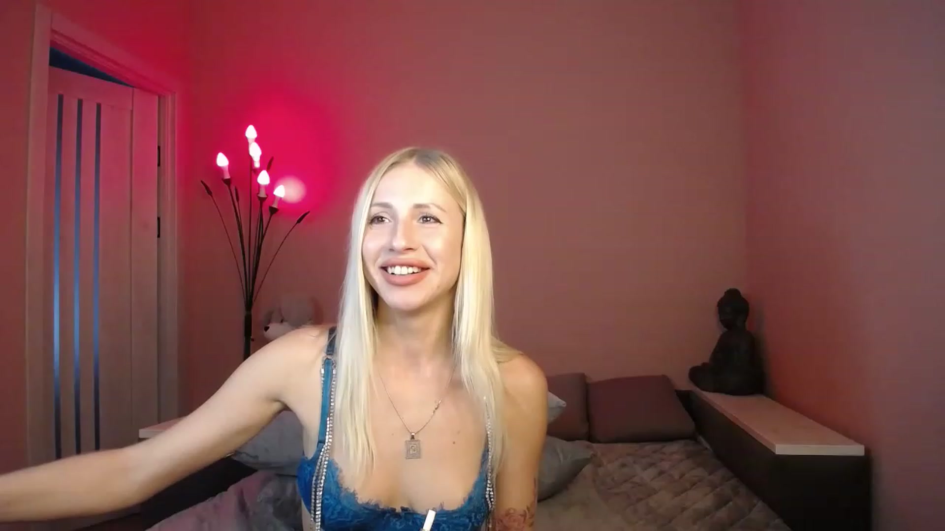Gallery image thumbnail from KimKalash's myfreecams stream on, 07/10/2023, 13:53 image 6 of 20