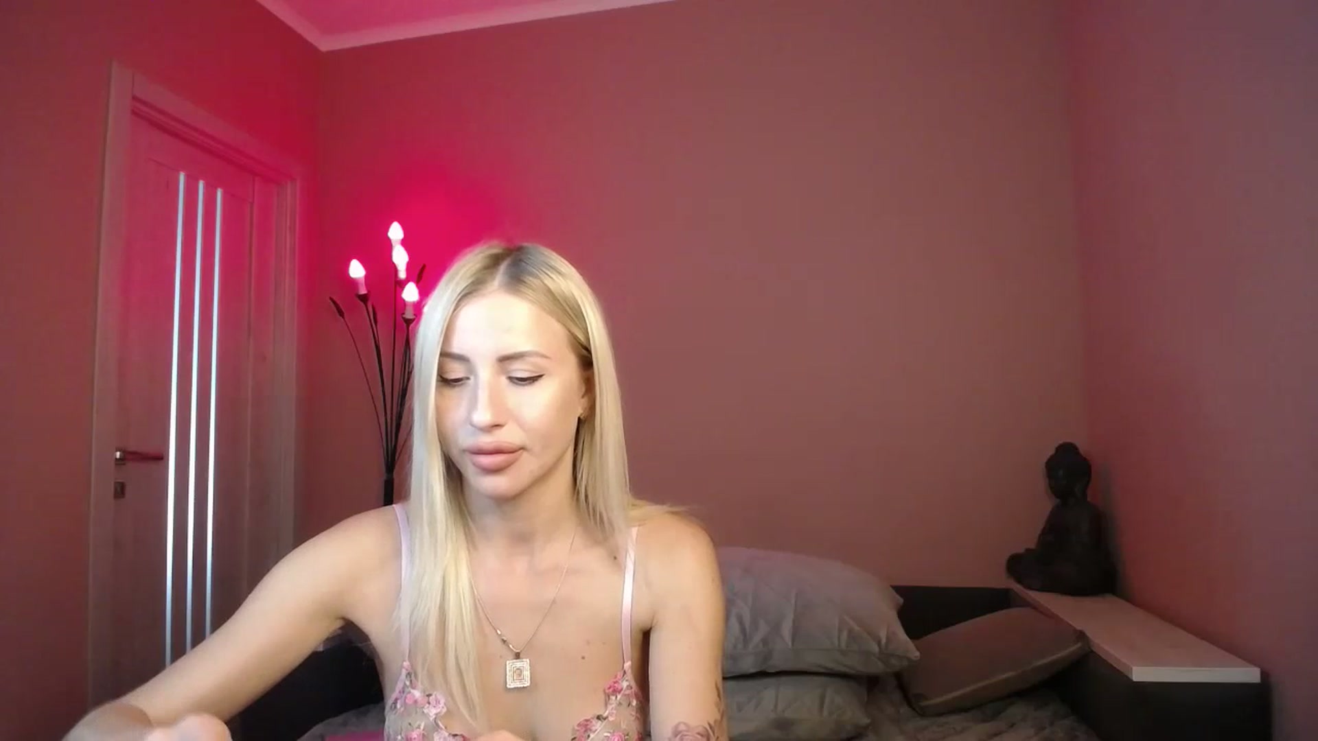 Gallery image thumbnail from KimKalash's myfreecams stream on, 07/11/2023, 10:18 image 7 of 20